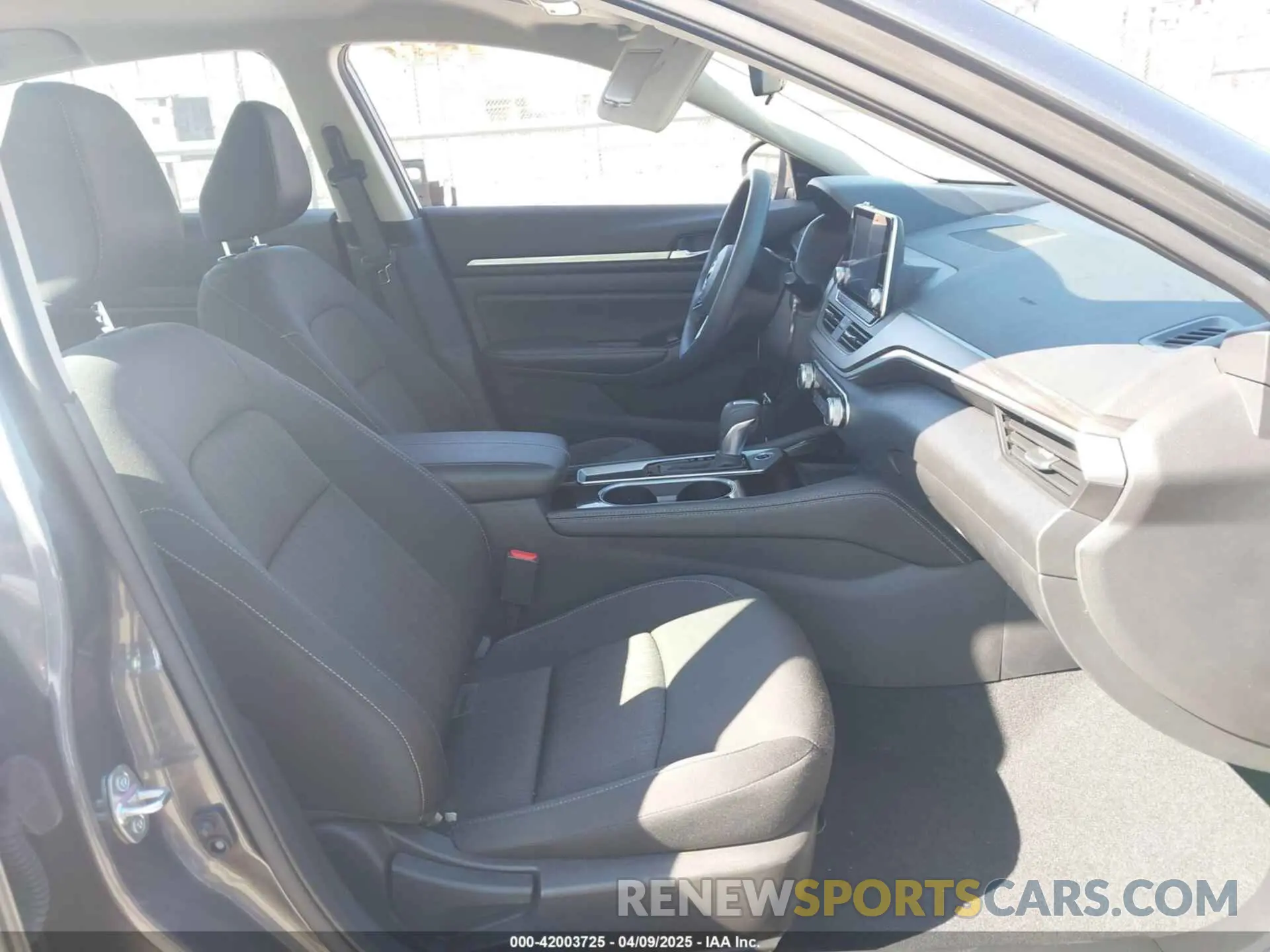 5 fotografías del automóvil dañado 1N4BL4DV7PN398839 NISSAN ALTIMA 2023