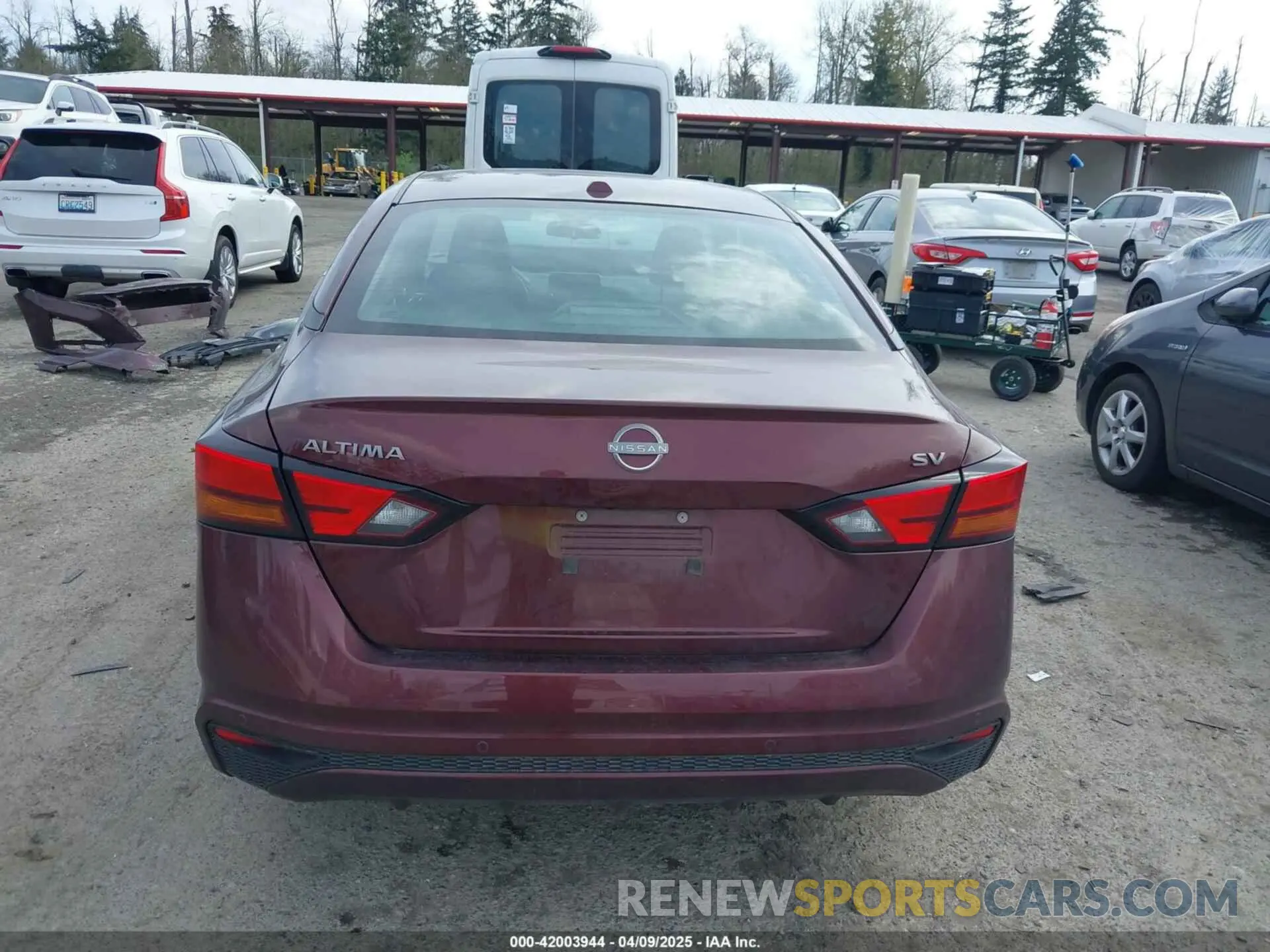 17 fotografías del automóvil dañado 1N4BL4DV8PN359225 NISSAN ALTIMA 2023