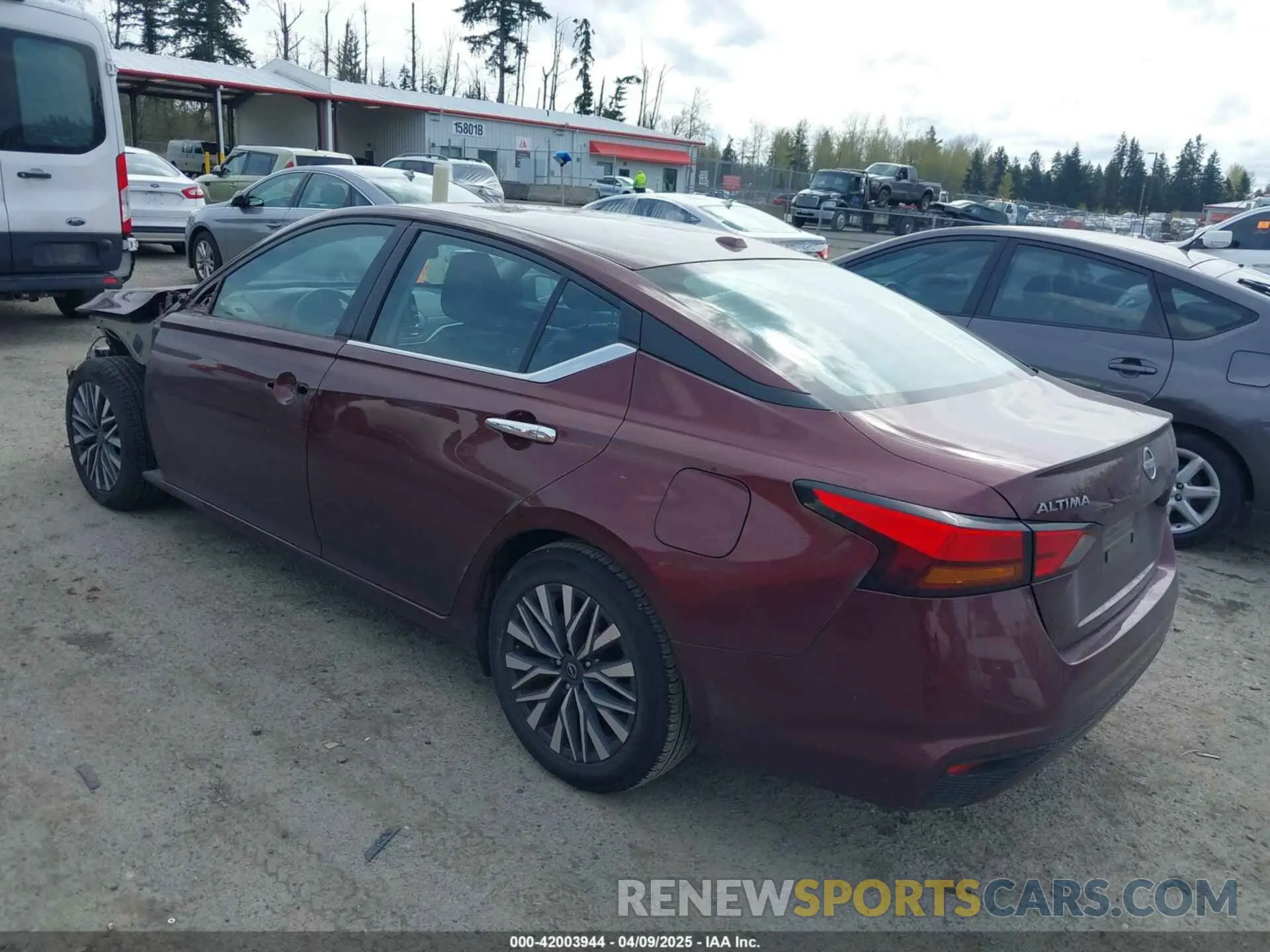 3 fotografías del automóvil dañado 1N4BL4DV8PN359225 NISSAN ALTIMA 2023