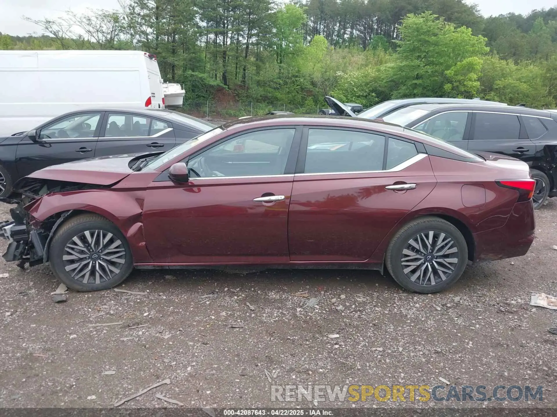 14 fotografías del automóvil dañado 1N4BL4DV8PN375103 NISSAN ALTIMA 2023