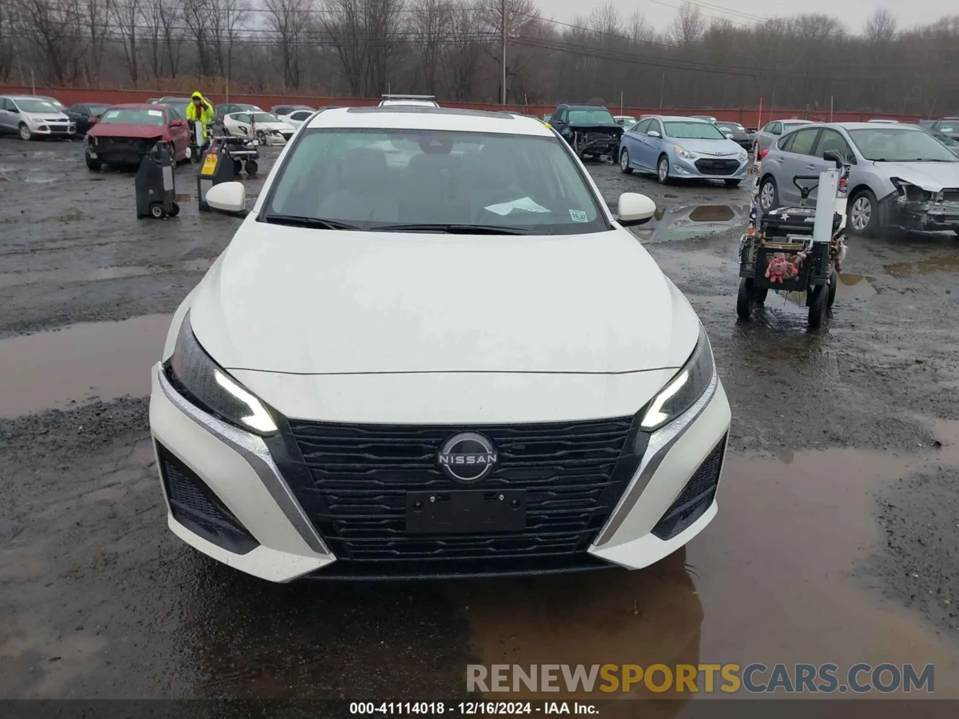 12 fotografías del automóvil dañado 1N4BL4DV9PN303858 NISSAN ALTIMA 2023