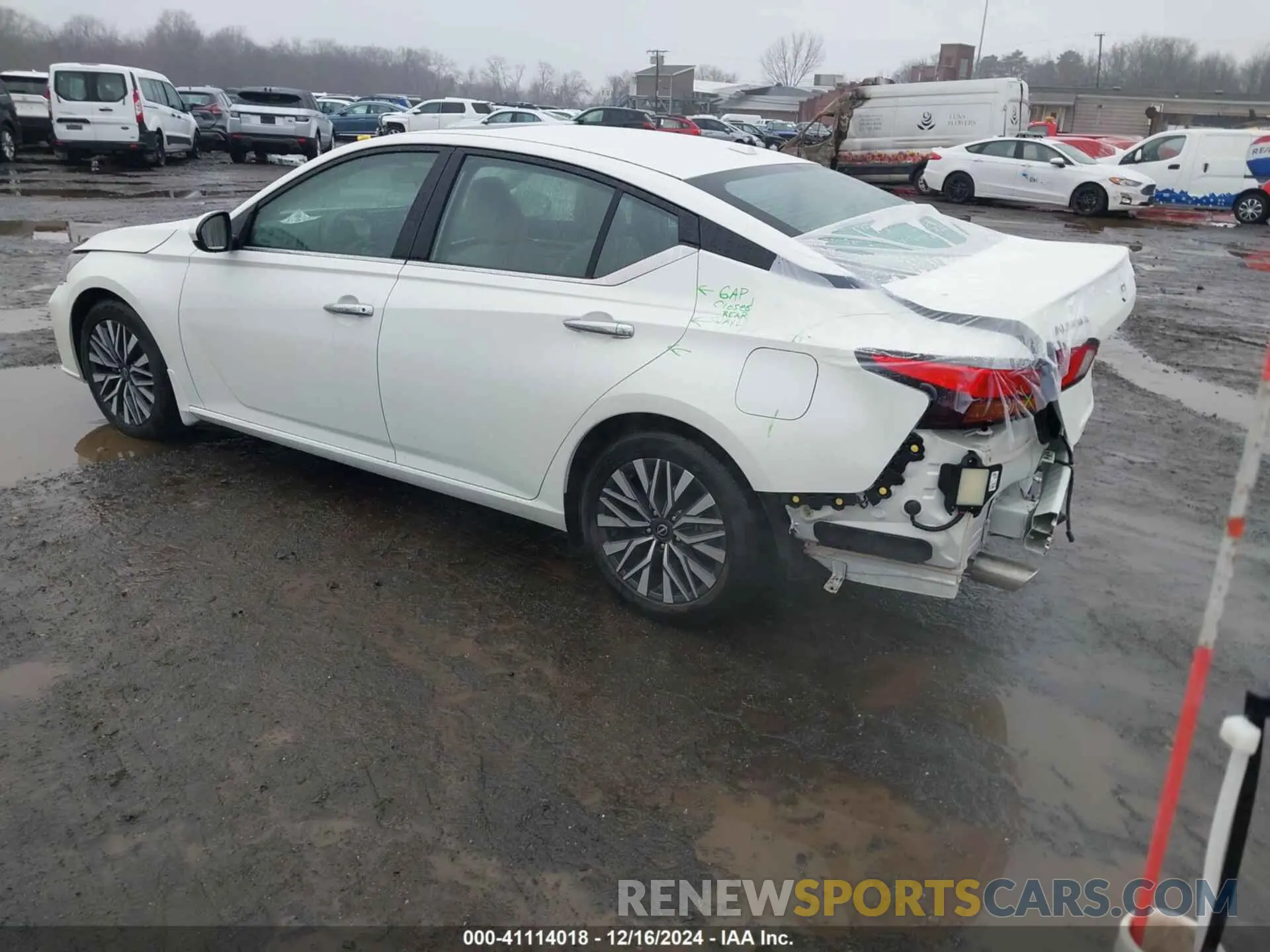 3 fotografías del automóvil dañado 1N4BL4DV9PN303858 NISSAN ALTIMA 2023