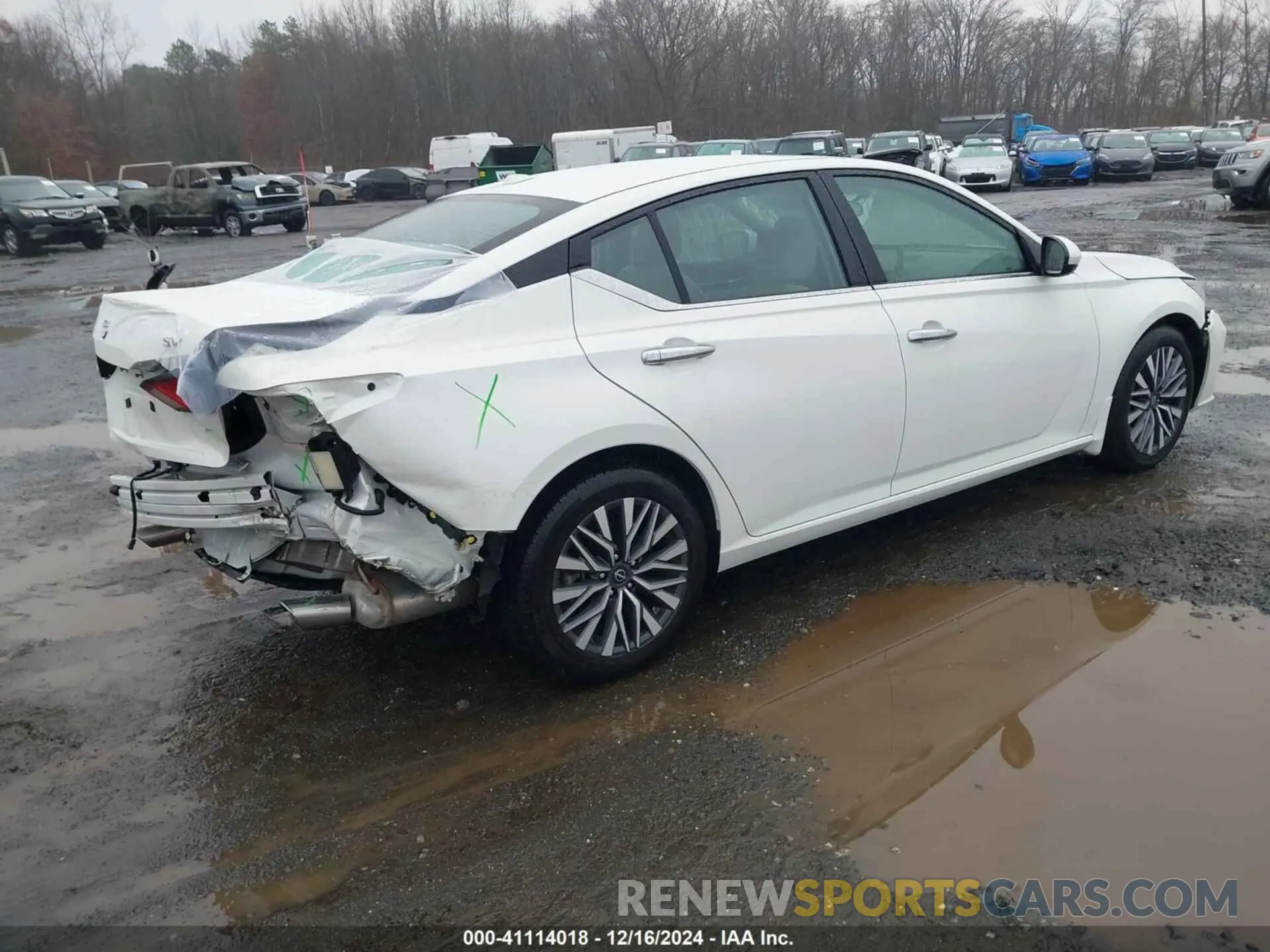 4 fotografías del automóvil dañado 1N4BL4DV9PN303858 NISSAN ALTIMA 2023