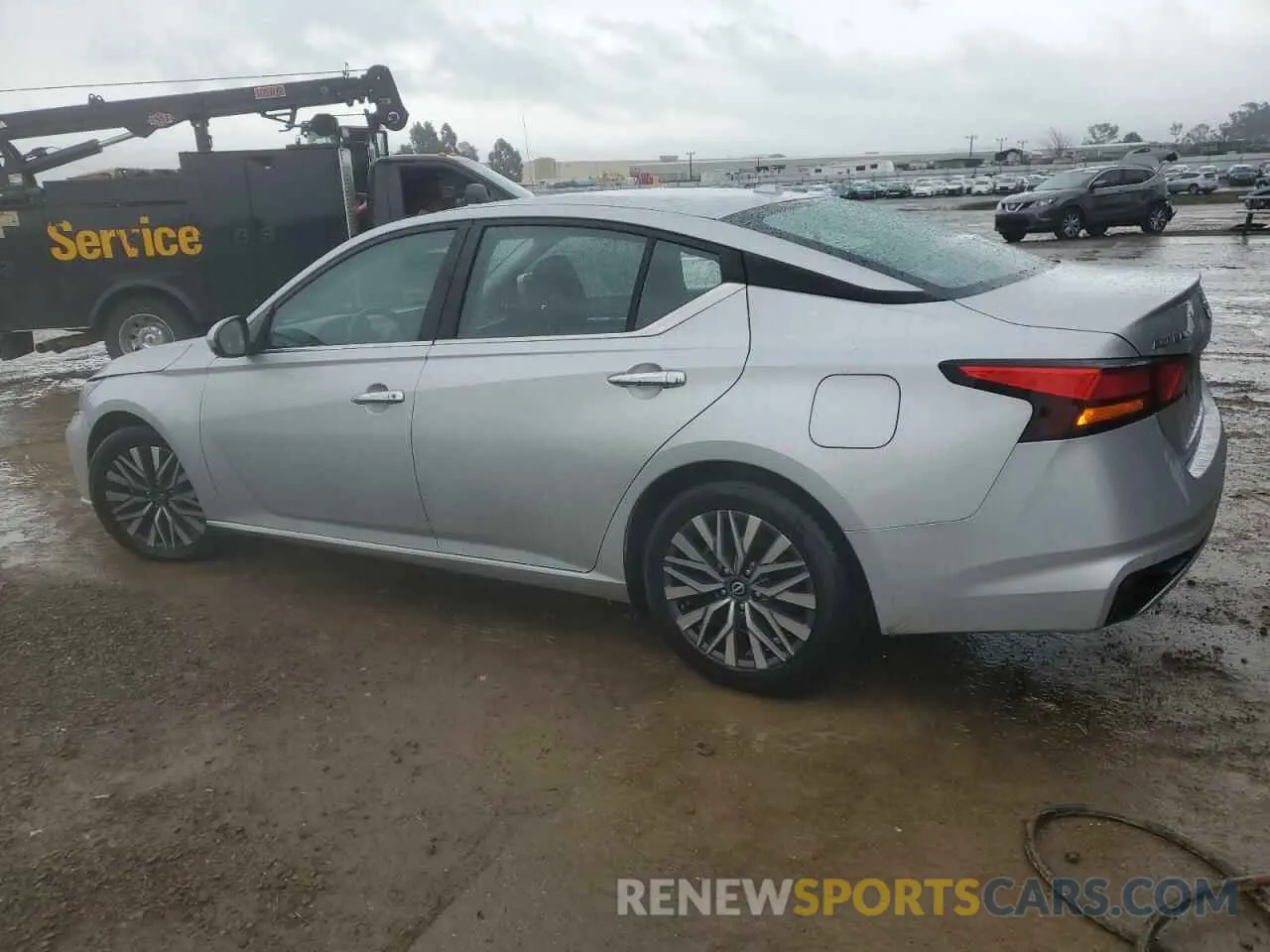 2 fotografías del automóvil dañado 1N4BL4DV9PN342837 NISSAN ALTIMA 2023
