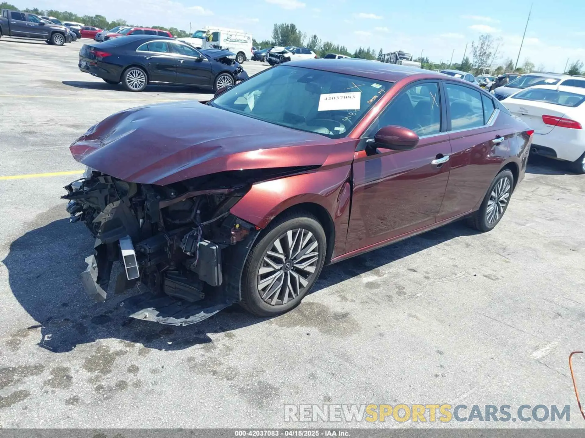2 fotografías del automóvil dañado 1N4BL4DV9PN360495 NISSAN ALTIMA 2023