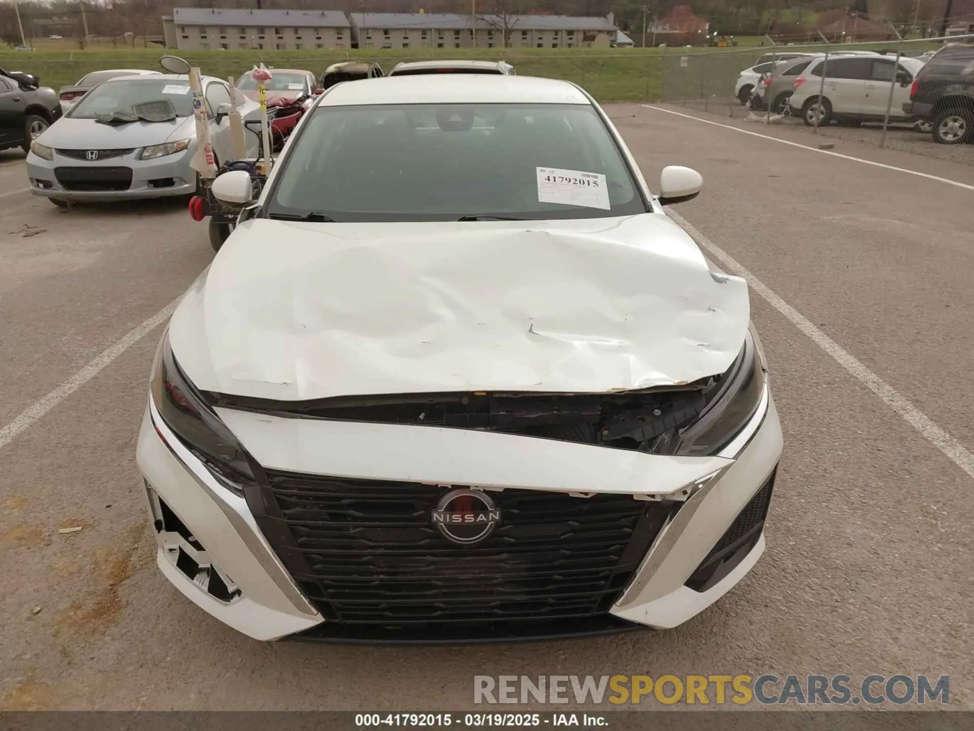12 fotografías del automóvil dañado 1N4BL4DV9PN365342 NISSAN ALTIMA 2023