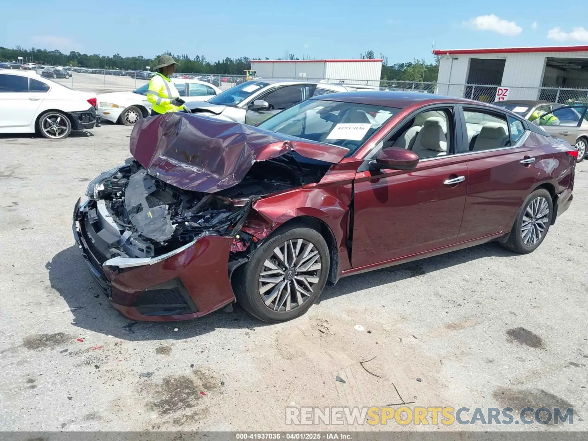 2 fotografías del automóvil dañado 1N4BL4DV9PN415642 NISSAN ALTIMA 2023