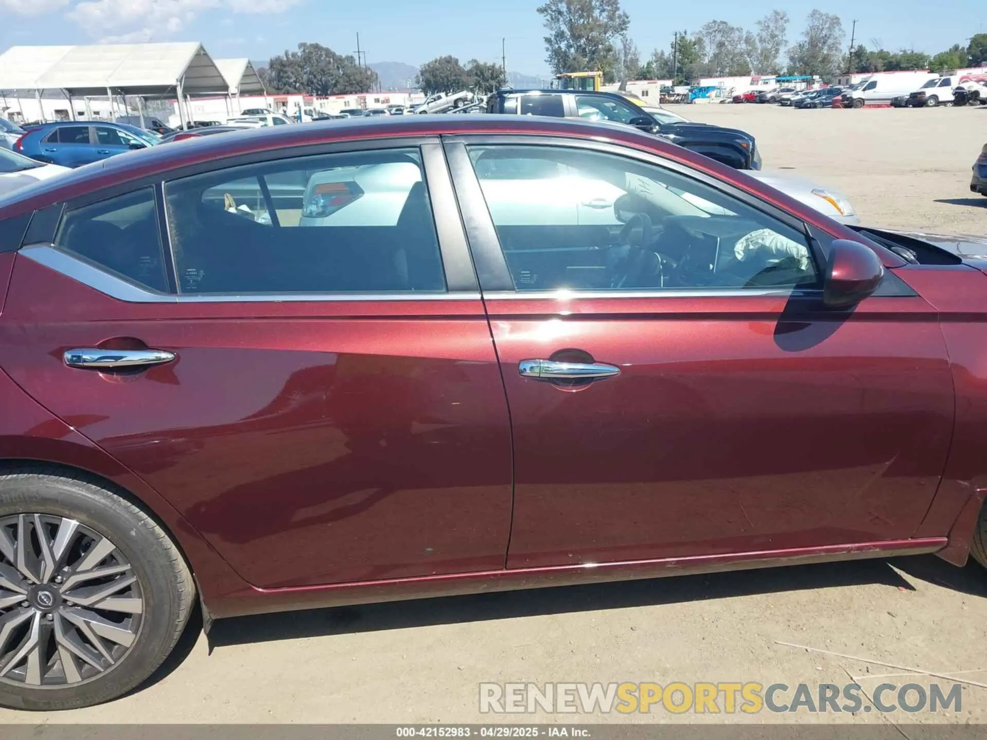 13 fotografías del automóvil dañado 1N4BL4DVXPN379301 NISSAN ALTIMA 2023