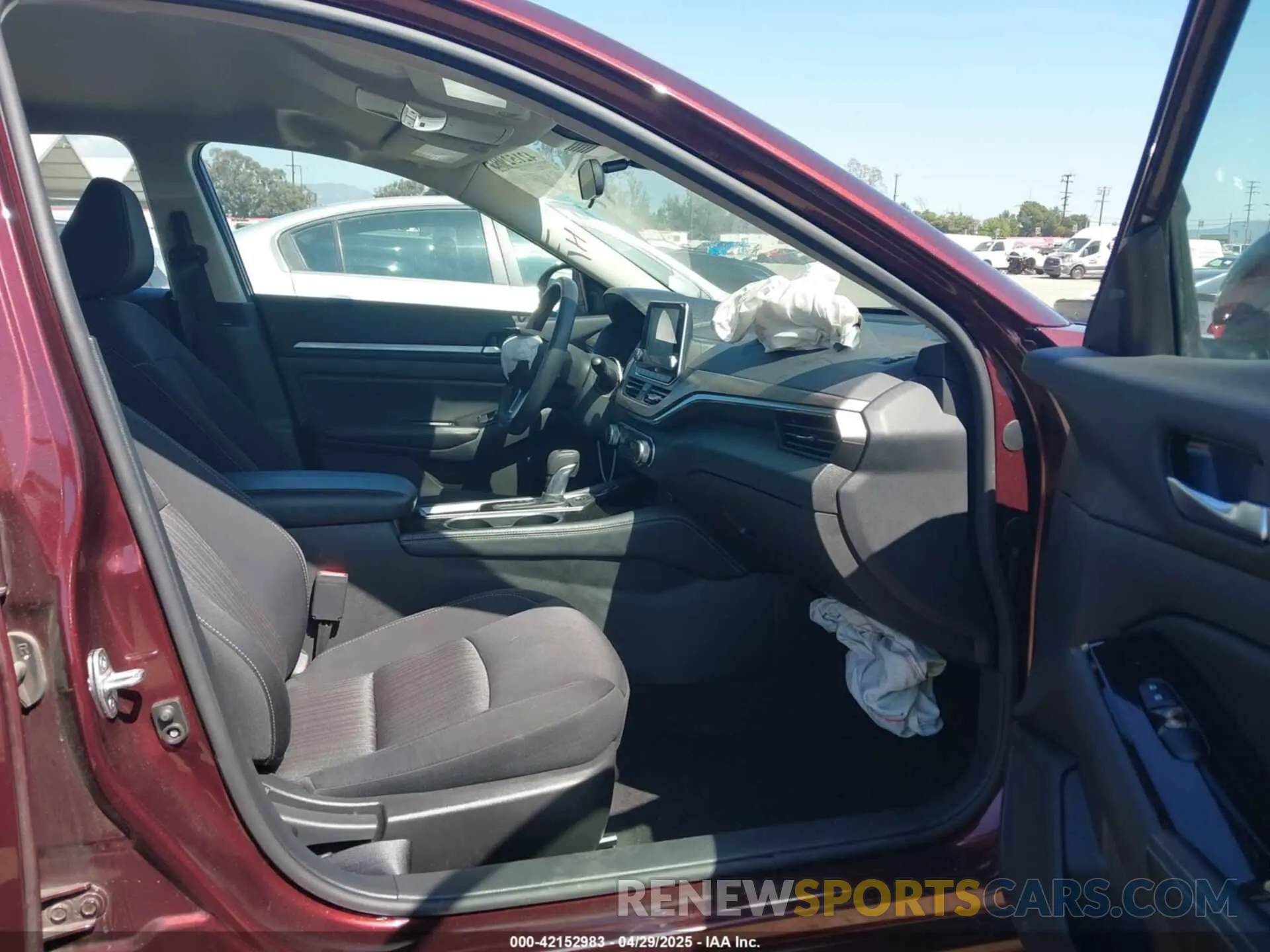 5 fotografías del automóvil dañado 1N4BL4DVXPN379301 NISSAN ALTIMA 2023