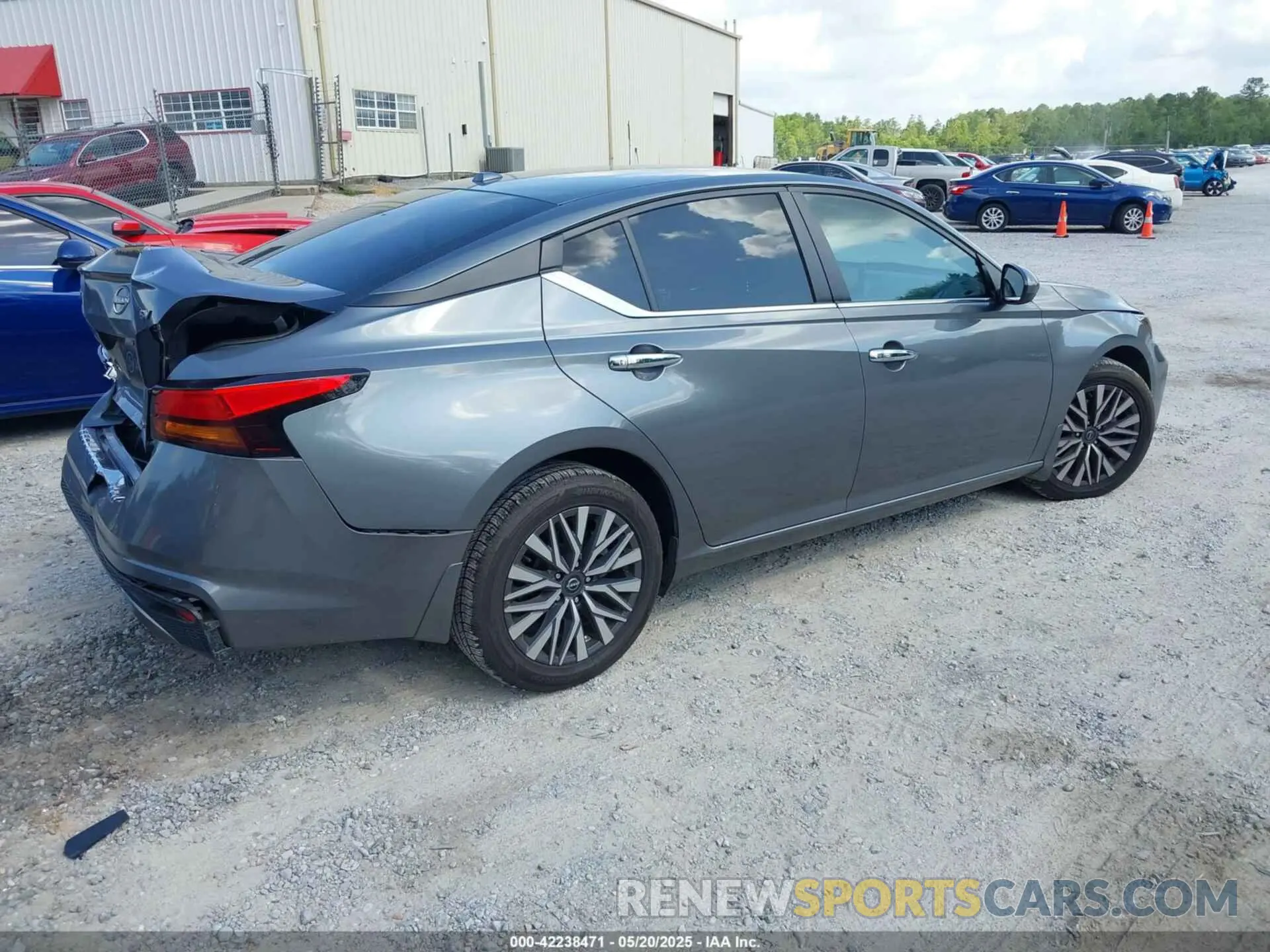 4 fotografías del automóvil dañado 1N4BL4DW1PN338399 NISSAN ALTIMA 2023