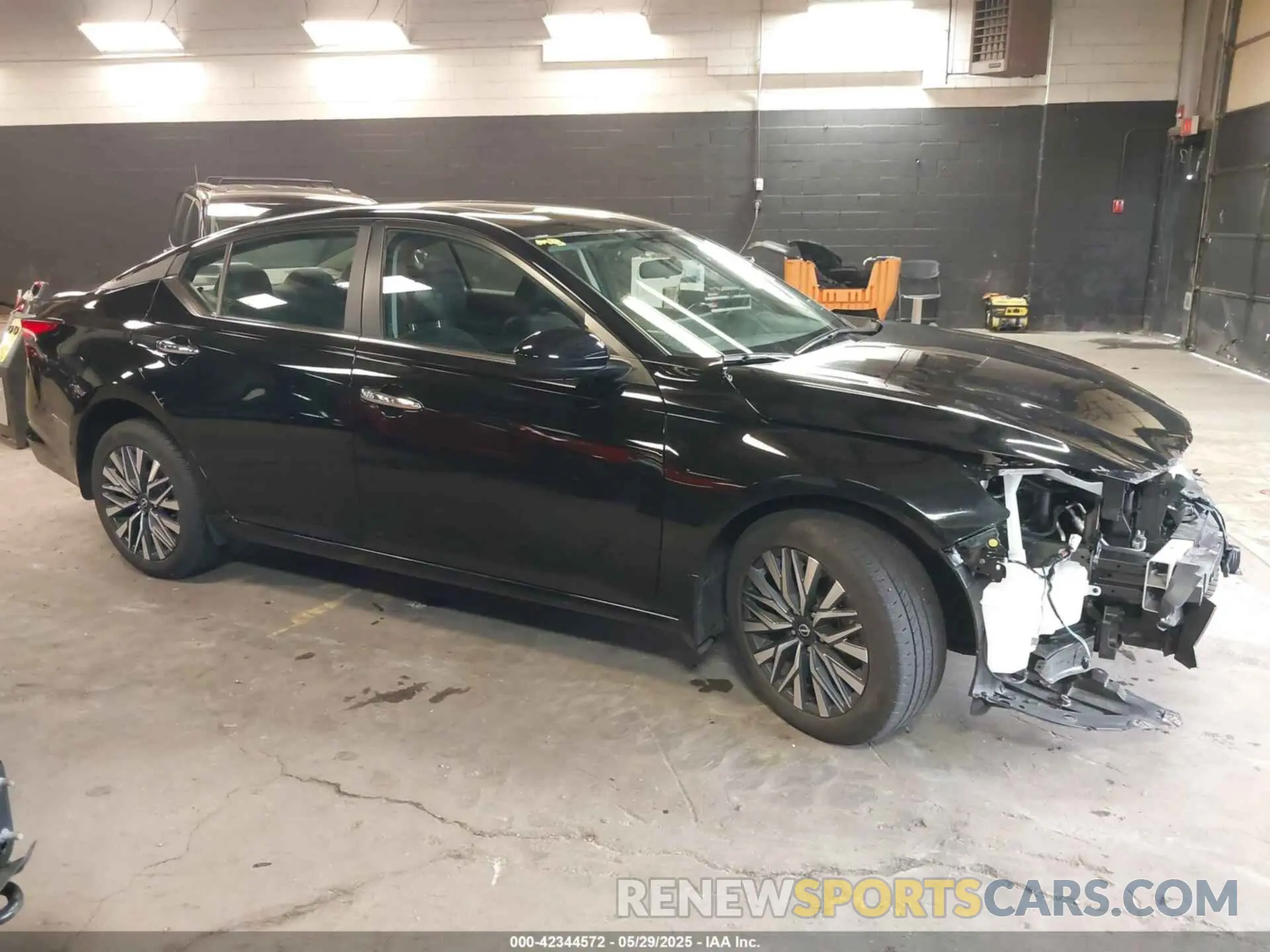 13 fotografías del automóvil dañado 1N4BL4DW1PN397503 NISSAN ALTIMA 2023