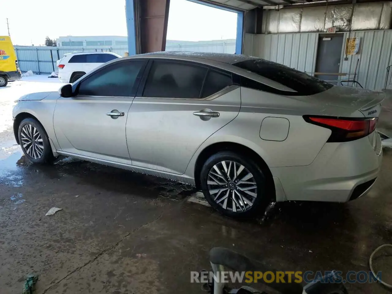 2 fotografías del automóvil dañado 1N4BL4DW4PN399861 NISSAN ALTIMA 2023