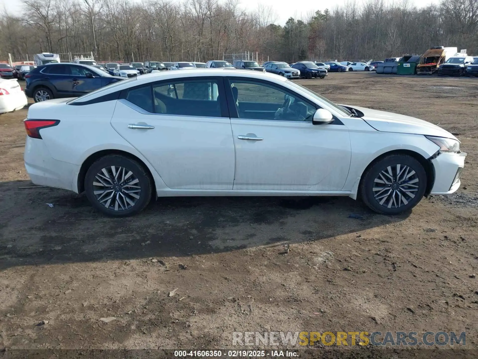 13 fotografías del automóvil dañado 1N4BL4DW9PN408845 NISSAN ALTIMA 2023
