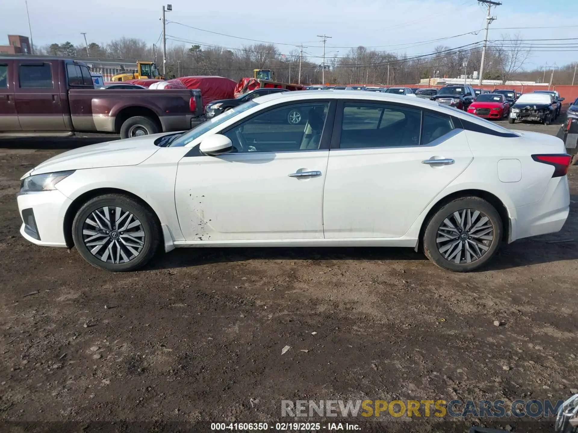14 fotografías del automóvil dañado 1N4BL4DW9PN408845 NISSAN ALTIMA 2023
