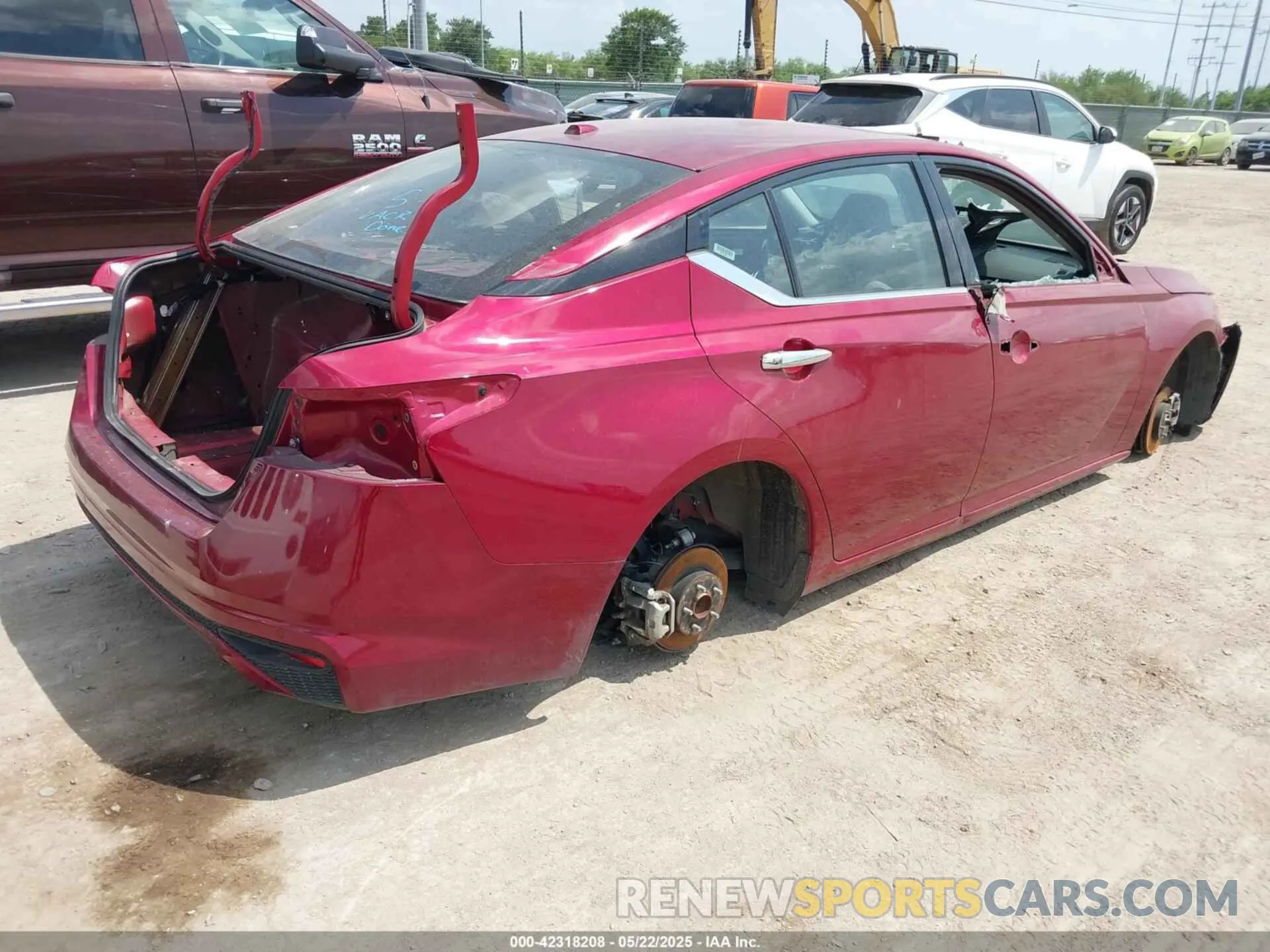 4 fotografías del automóvil dañado 1N4BL4EV0PN344054 NISSAN ALTIMA 2023