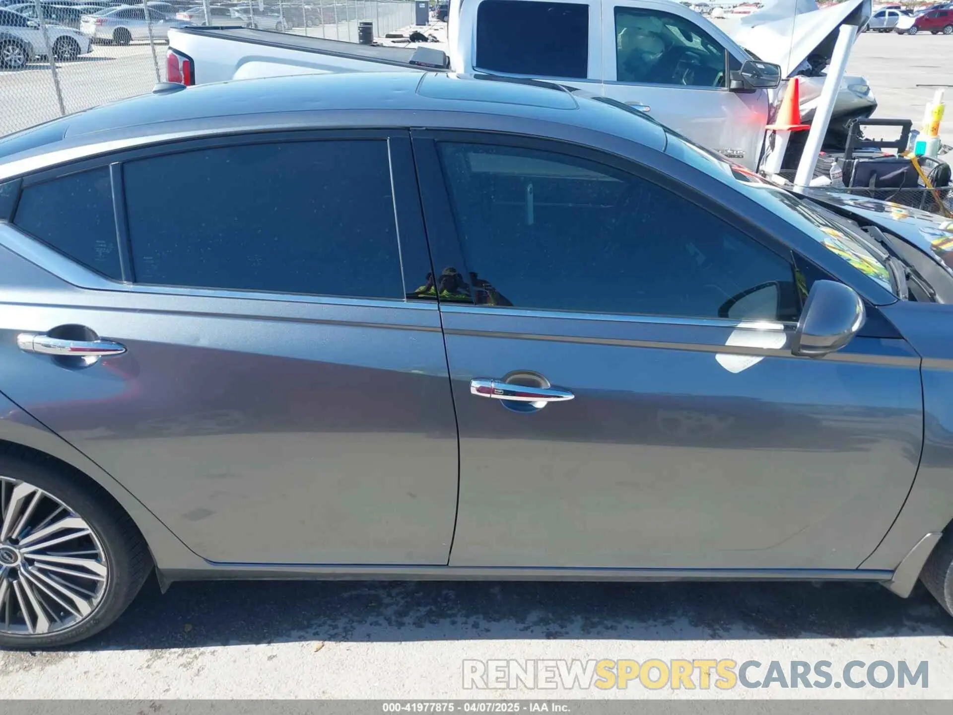 13 fotografías del automóvil dañado 1N4BL4EV3PN359664 NISSAN ALTIMA 2023