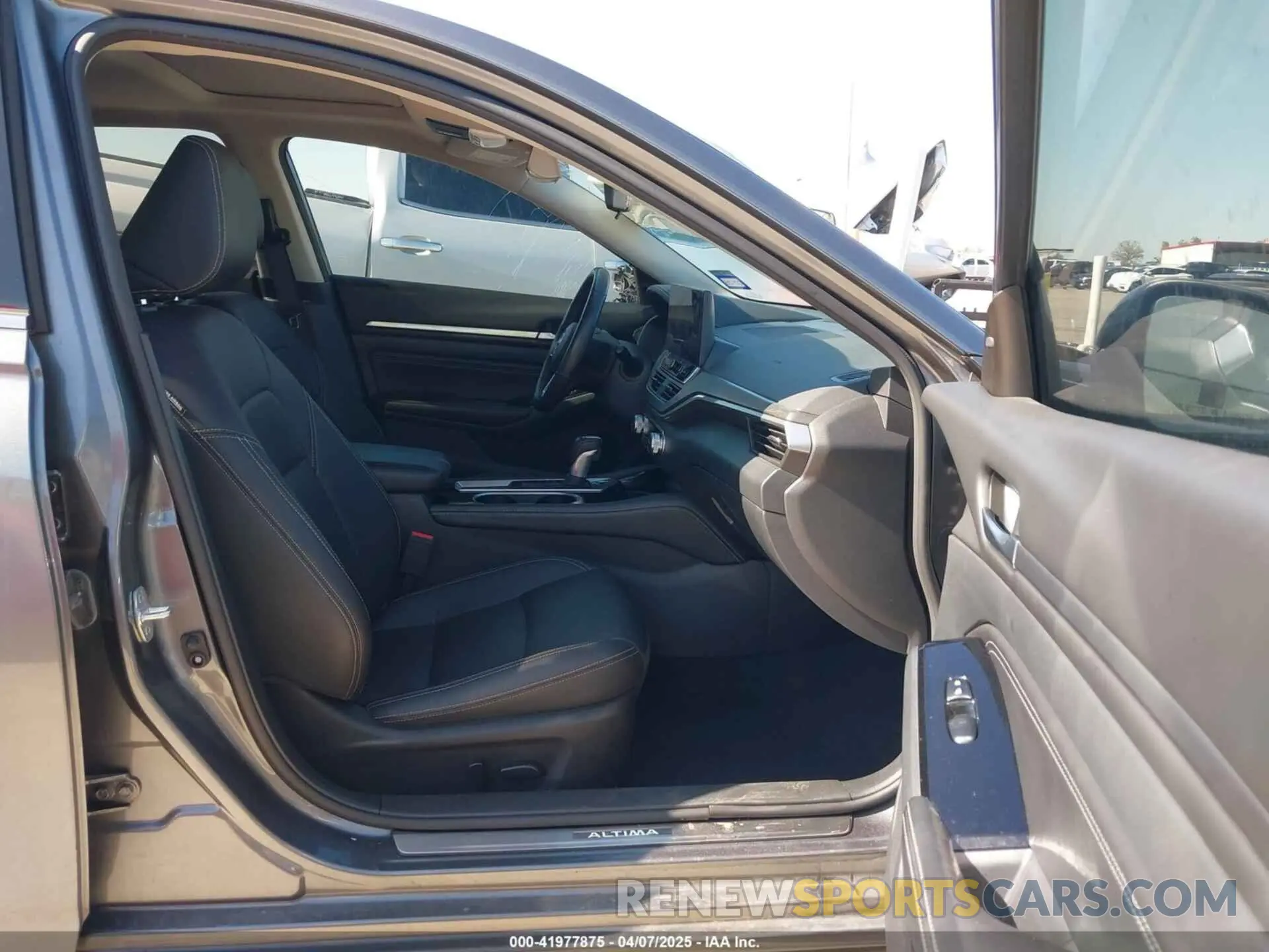 5 fotografías del automóvil dañado 1N4BL4EV3PN359664 NISSAN ALTIMA 2023