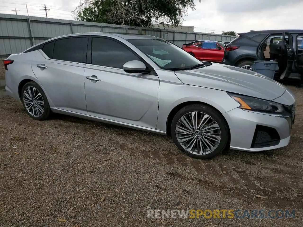 4 fotografías del automóvil dañado 1N4BL4EV5PN365952 NISSAN ALTIMA 2023