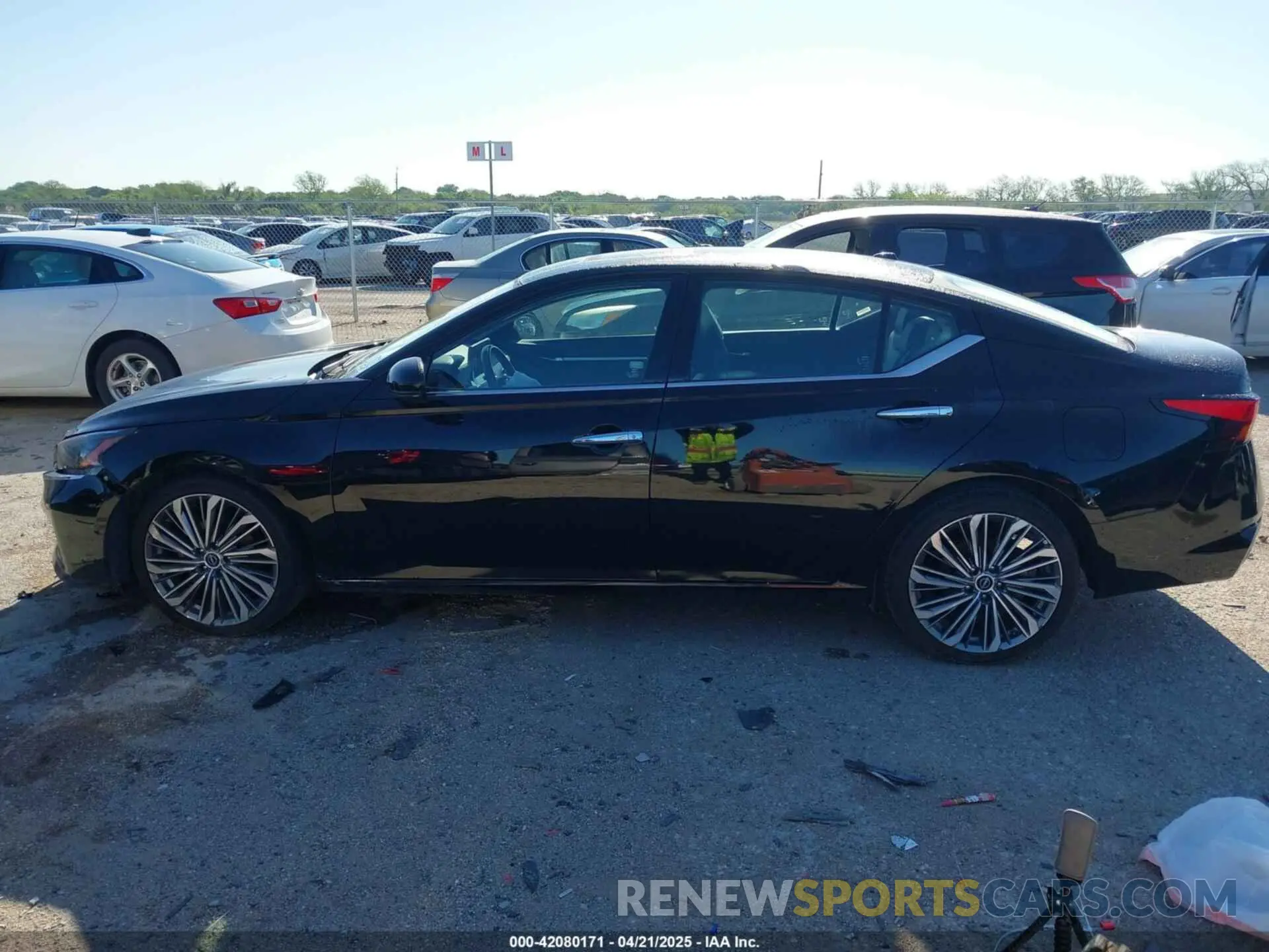 15 fotografías del automóvil dañado 1N4BL4EV6PN384753 NISSAN ALTIMA 2023