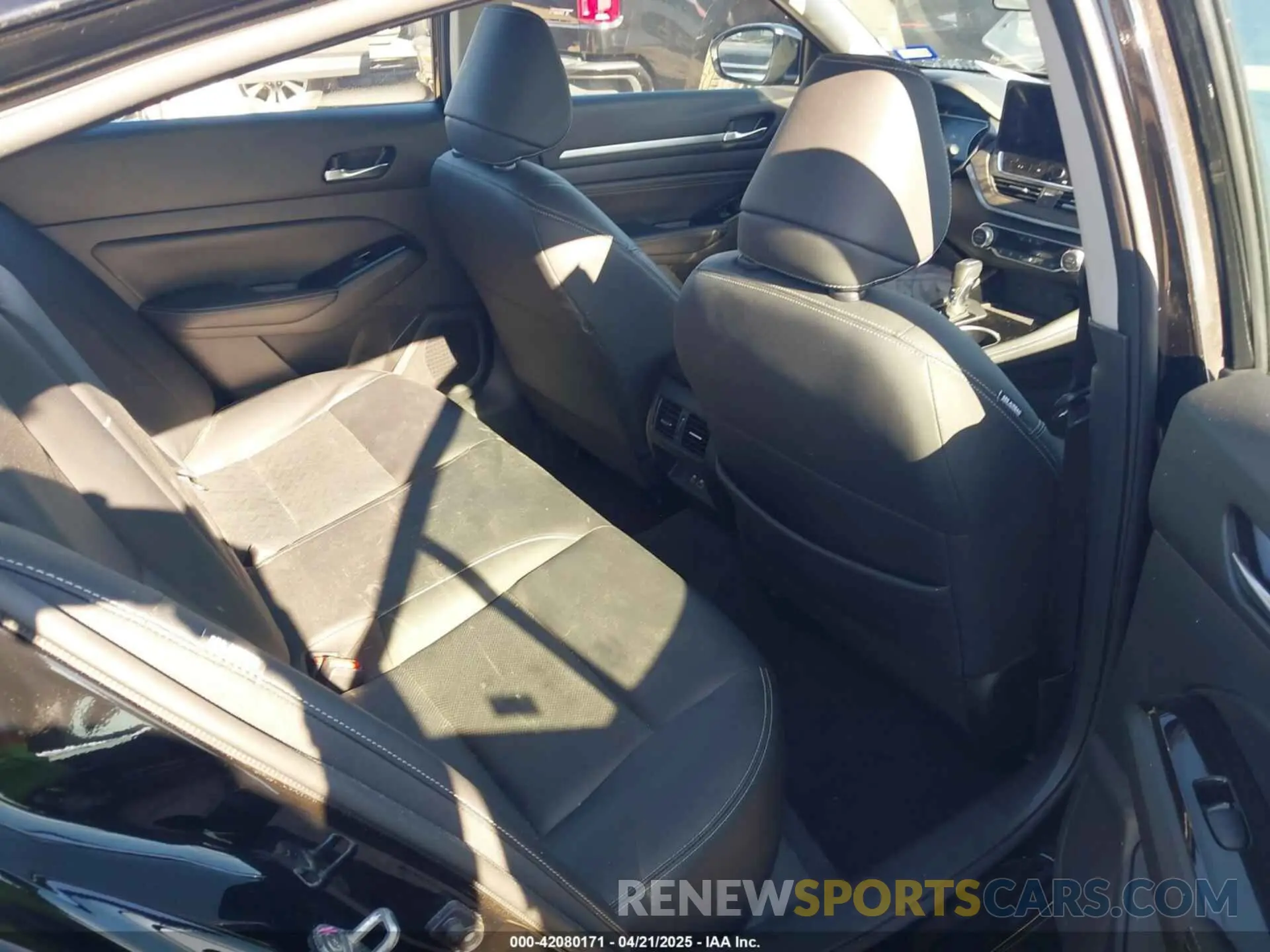 8 fotografías del automóvil dañado 1N4BL4EV6PN384753 NISSAN ALTIMA 2023