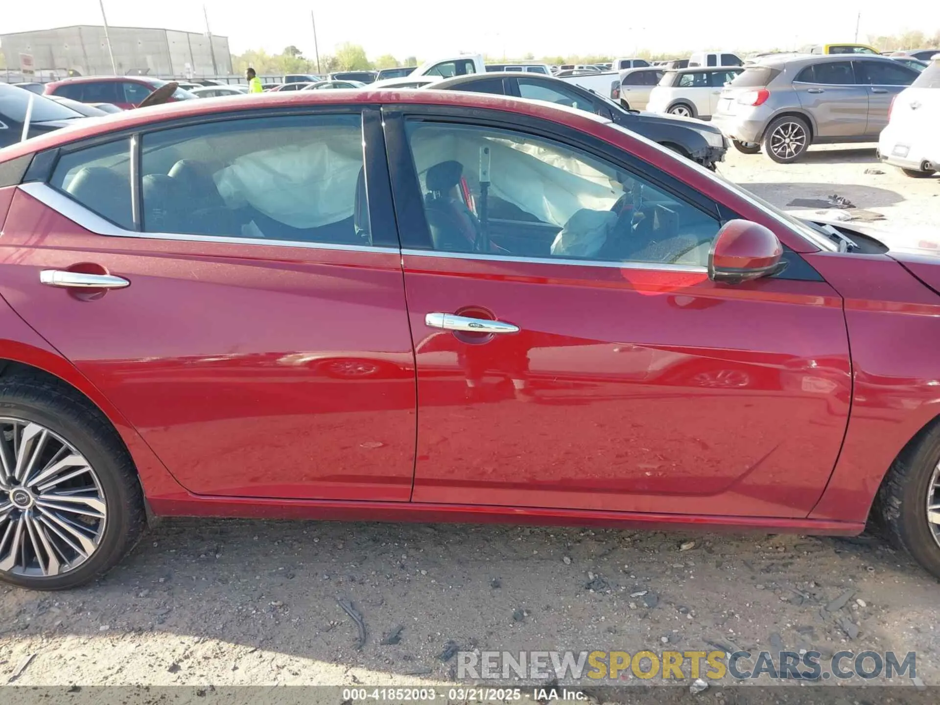 13 fotografías del automóvil dañado 1N4BL4EV7PN328546 NISSAN ALTIMA 2023