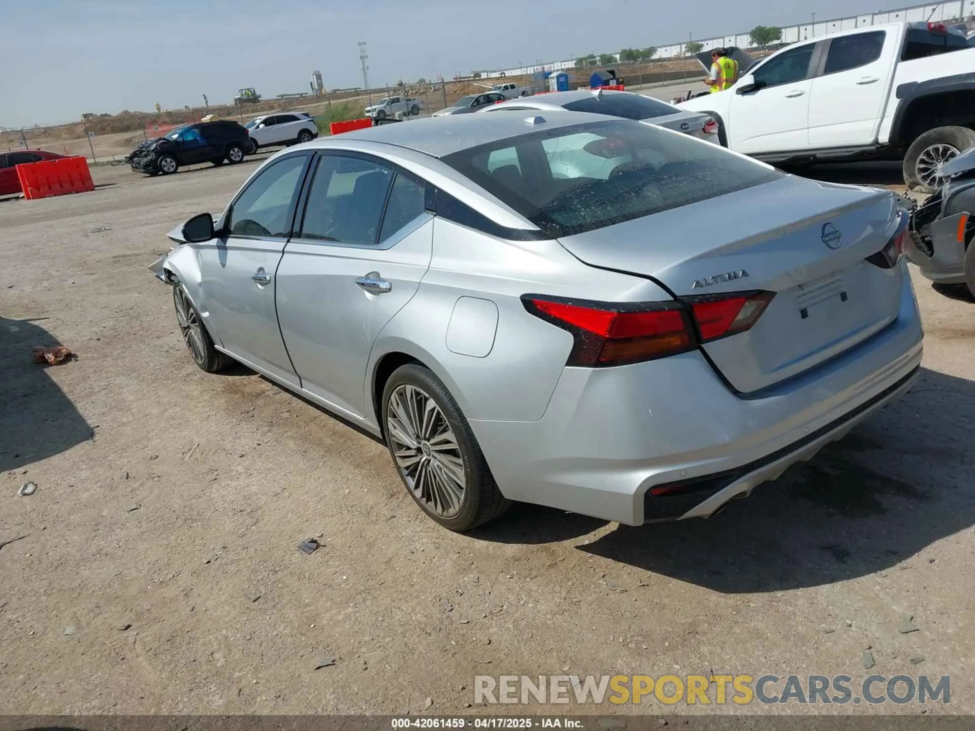 3 fotografías del automóvil dañado 1N4BL4EV7PN370313 NISSAN ALTIMA 2023