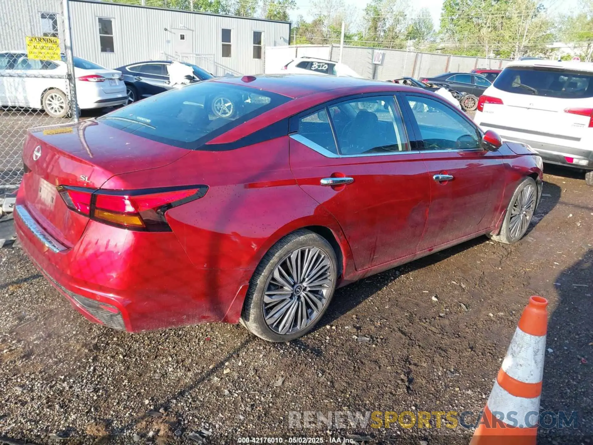 4 fotografías del automóvil dañado 1N4BL4EV7PN416383 NISSAN ALTIMA 2023