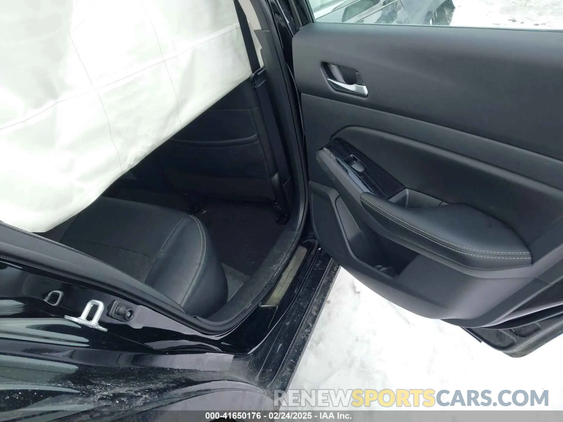 8 fotografías del automóvil dañado 1N4BL4EW5PN329249 NISSAN ALTIMA 2023