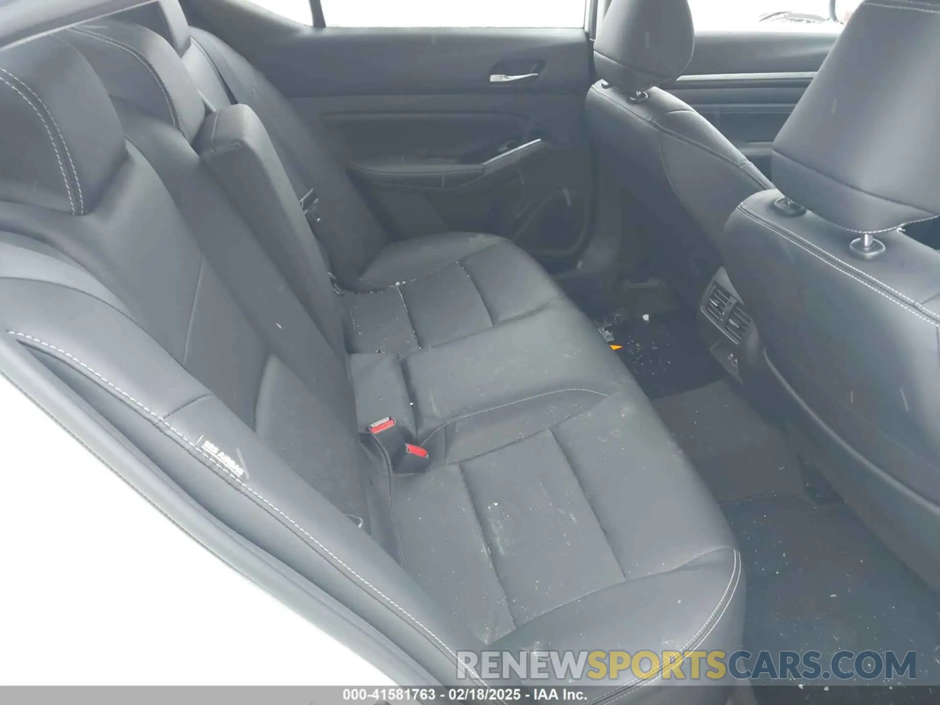 8 fotografías del automóvil dañado 1N4BL4EW5PN396465 NISSAN ALTIMA 2023