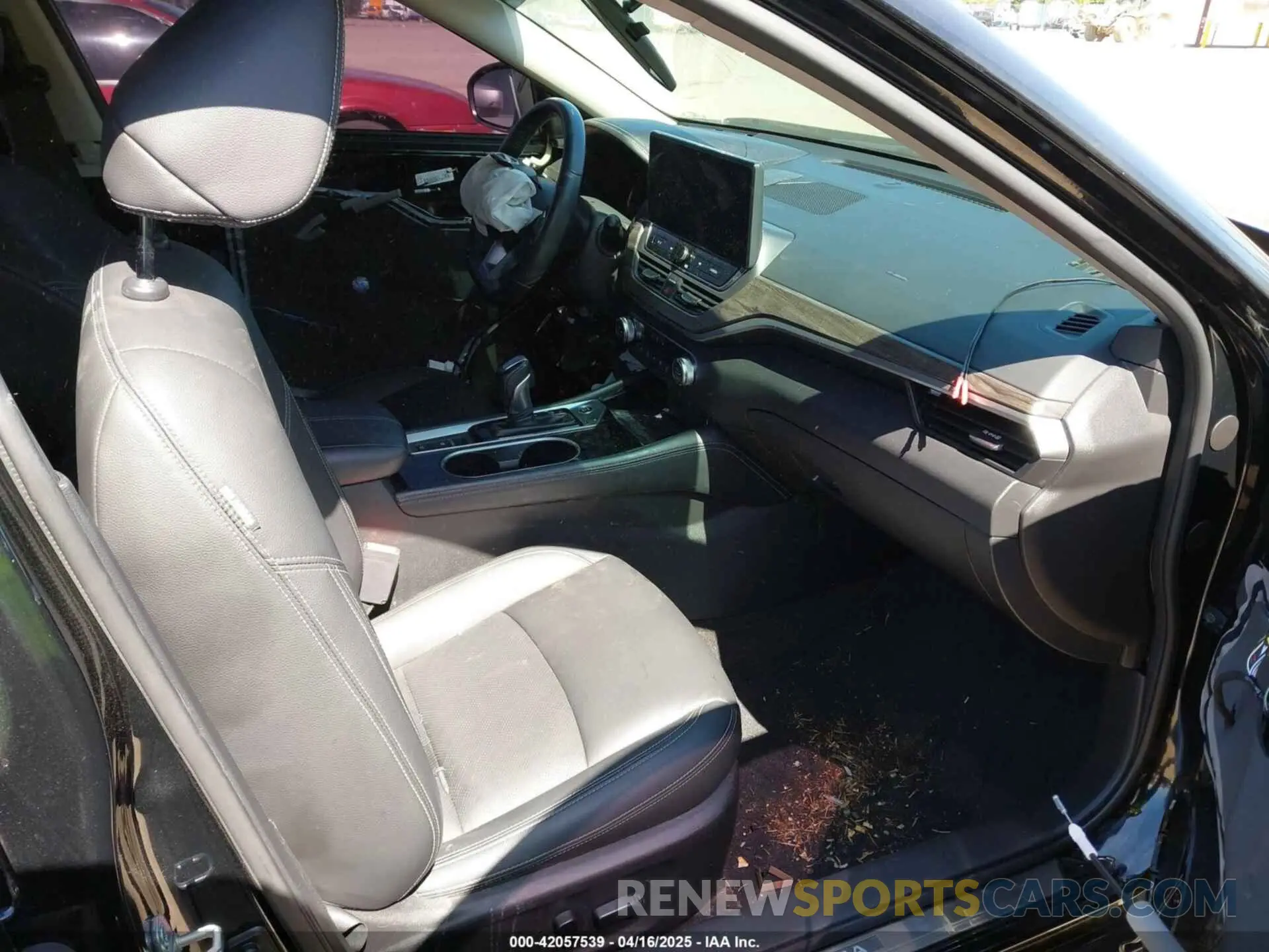 5 fotografías del automóvil dañado 1N4BL4EW8PN418006 NISSAN ALTIMA 2023