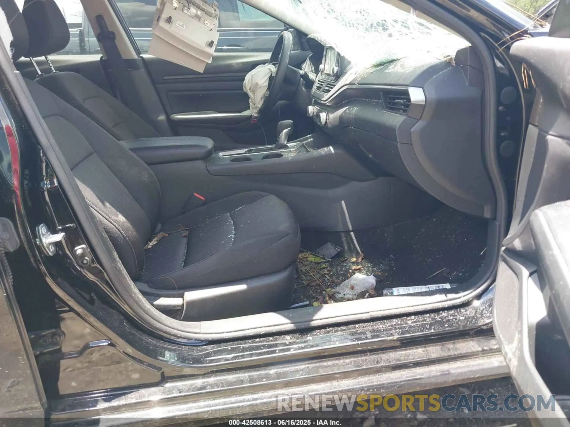 5 fotografías del automóvil dañado 1N4BL4BV1RN405130 NISSAN ALTIMA 2024