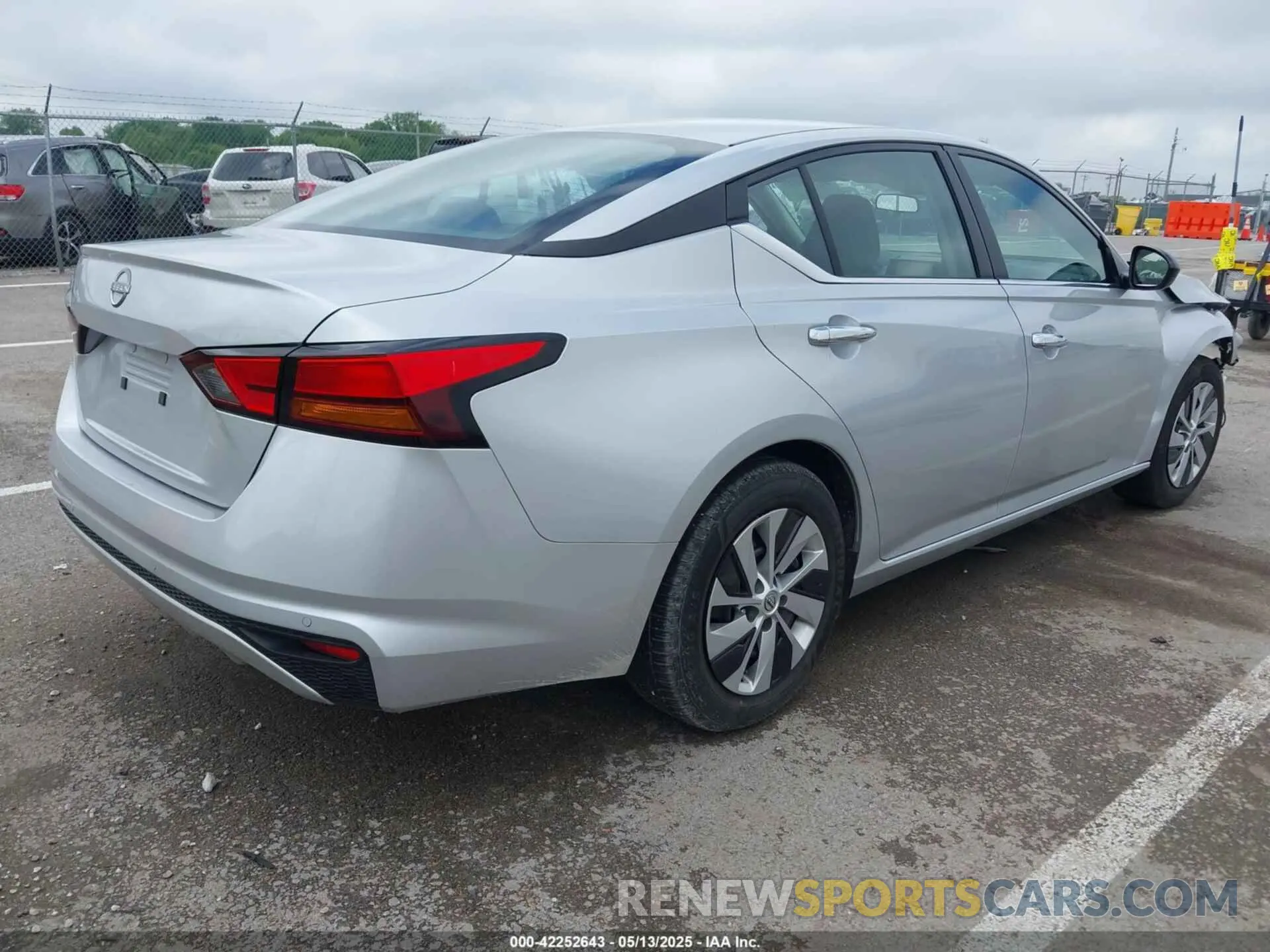 4 fotografías del automóvil dañado 1N4BL4BV2RN373112 NISSAN ALTIMA 2024