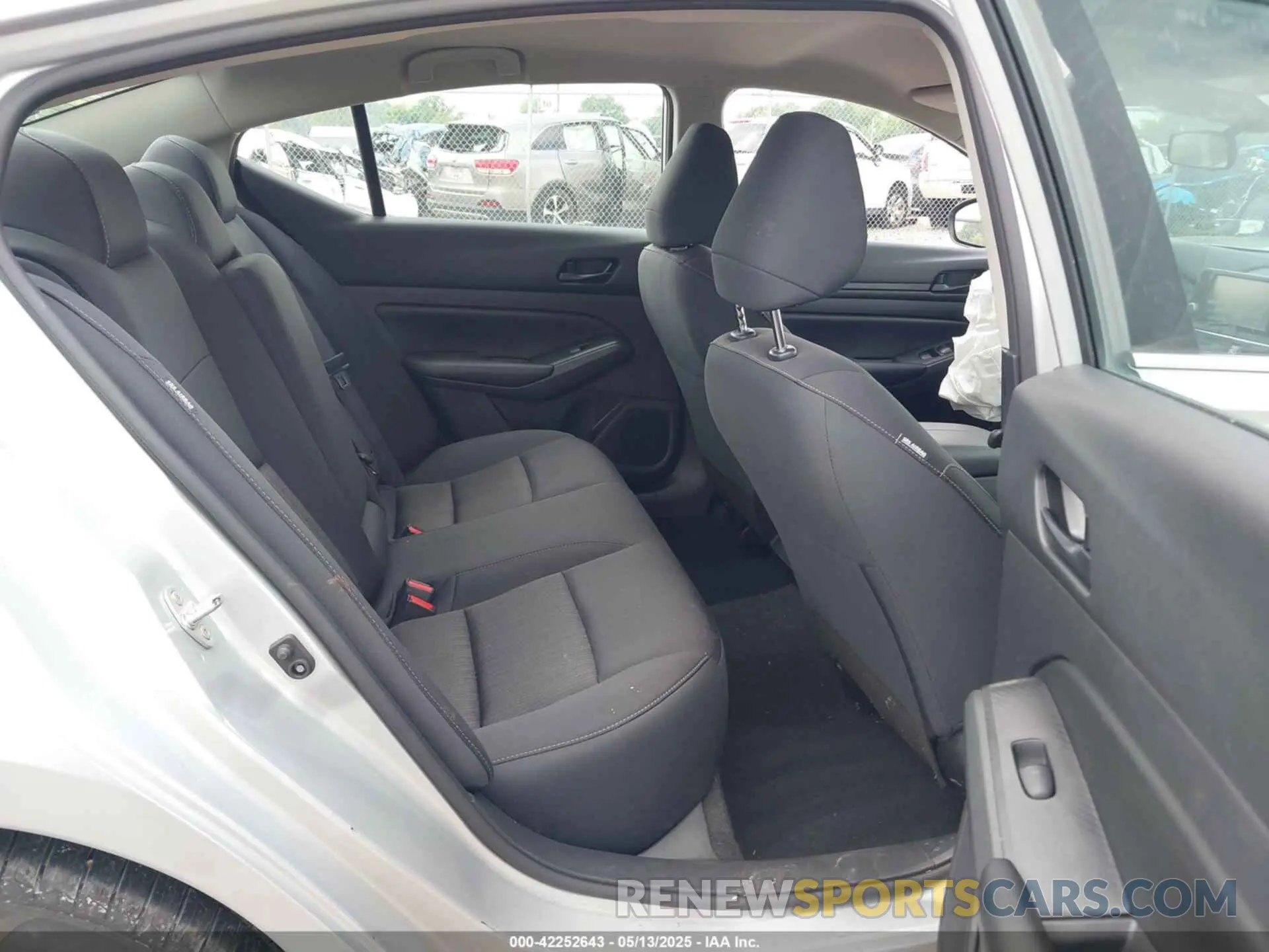 8 fotografías del automóvil dañado 1N4BL4BV2RN373112 NISSAN ALTIMA 2024