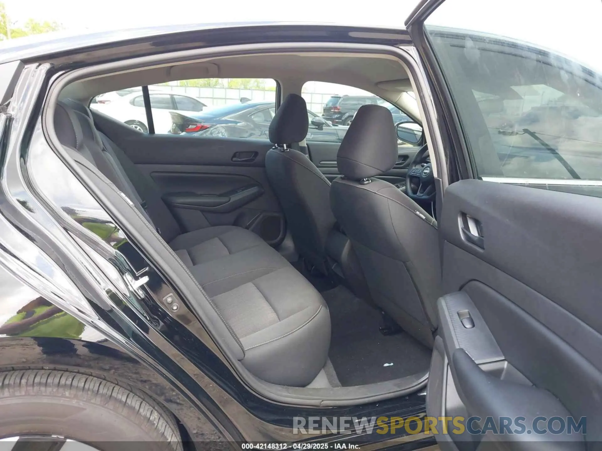 8 fotografías del automóvil dañado 1N4BL4BV4RN376478 NISSAN ALTIMA 2024