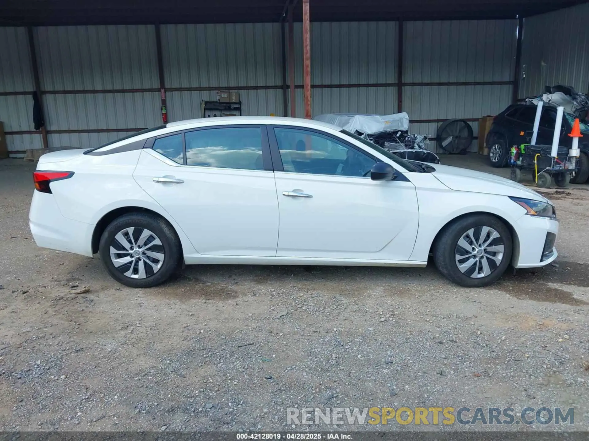 14 fotografías del automóvil dañado 1N4BL4BV7RN318901 NISSAN ALTIMA 2024