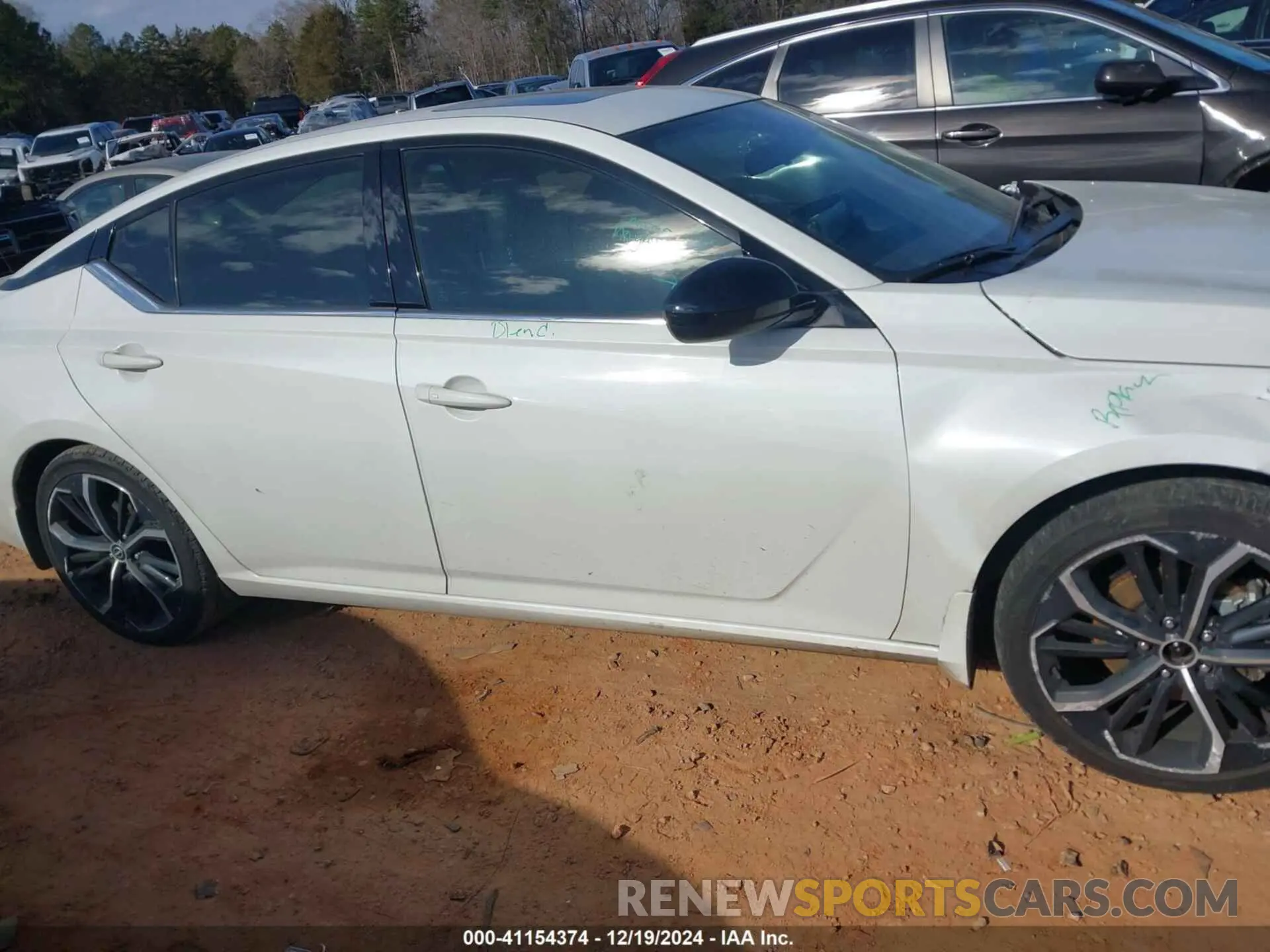 14 fotografías del automóvil dañado 1N4BL4CV1RN329309 NISSAN ALTIMA 2024