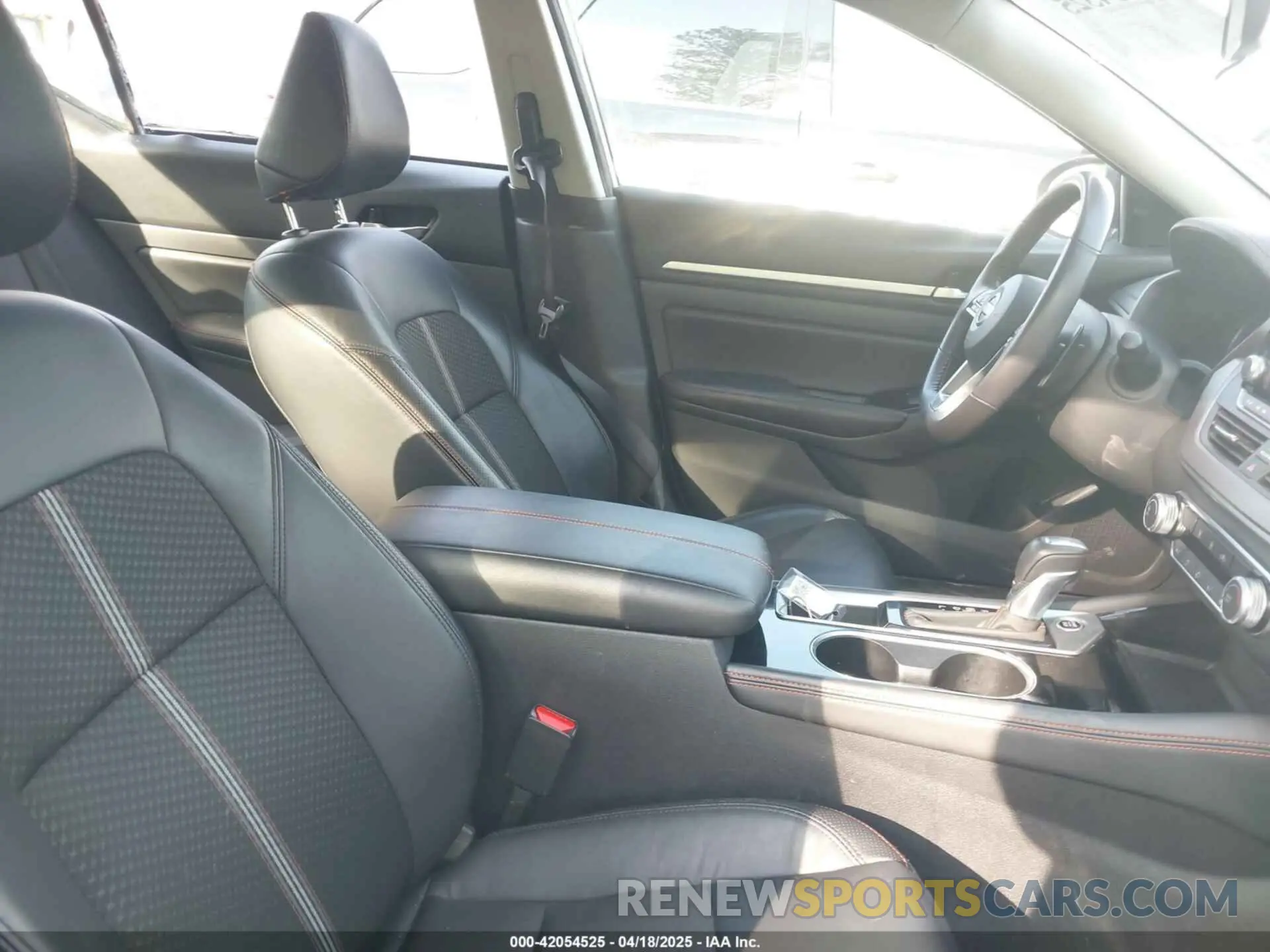 5 fotografías del automóvil dañado 1N4BL4CV1RN389123 NISSAN ALTIMA 2024
