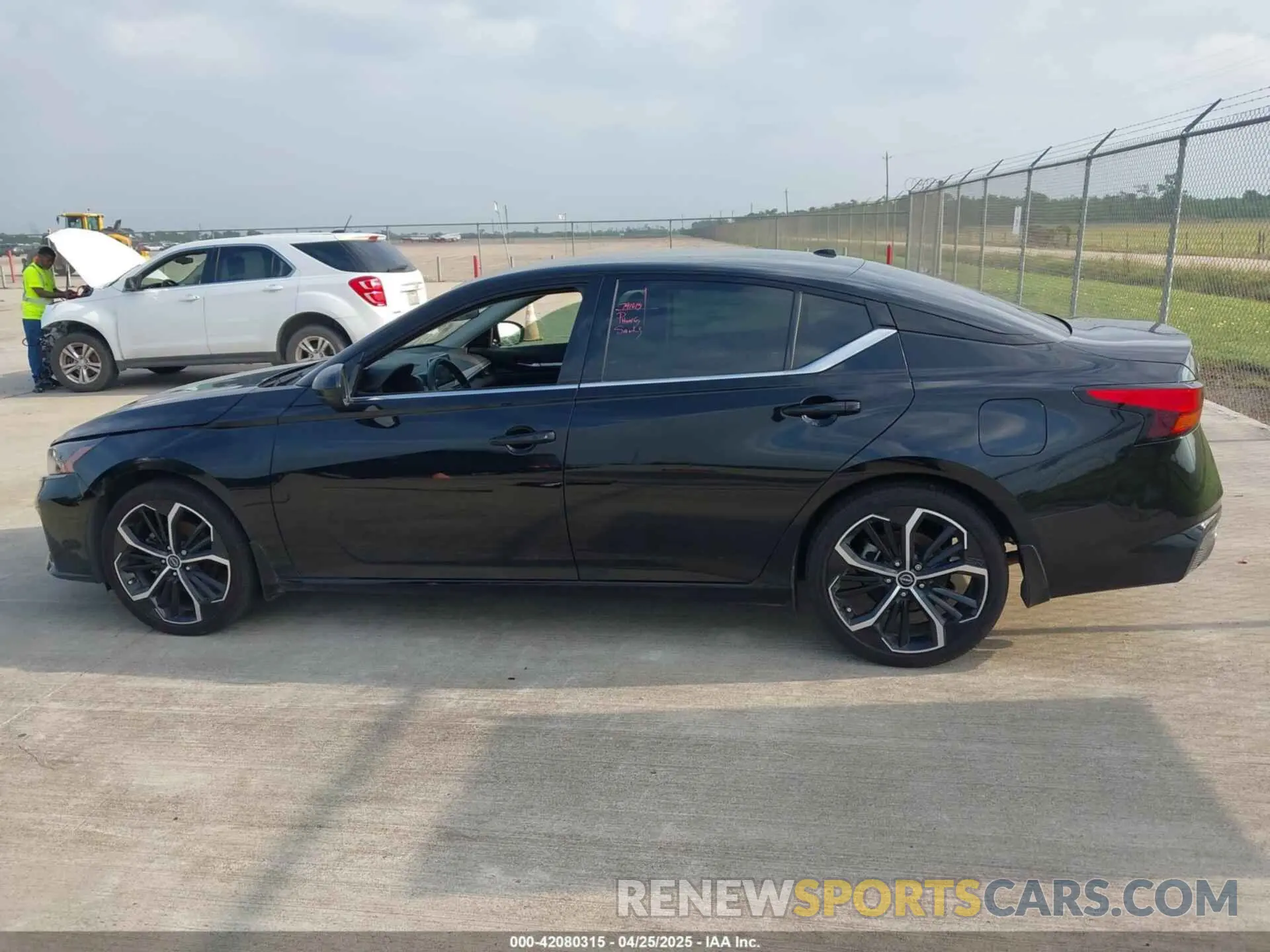 14 fotografías del automóvil dañado 1N4BL4CV1RN424324 NISSAN ALTIMA 2024