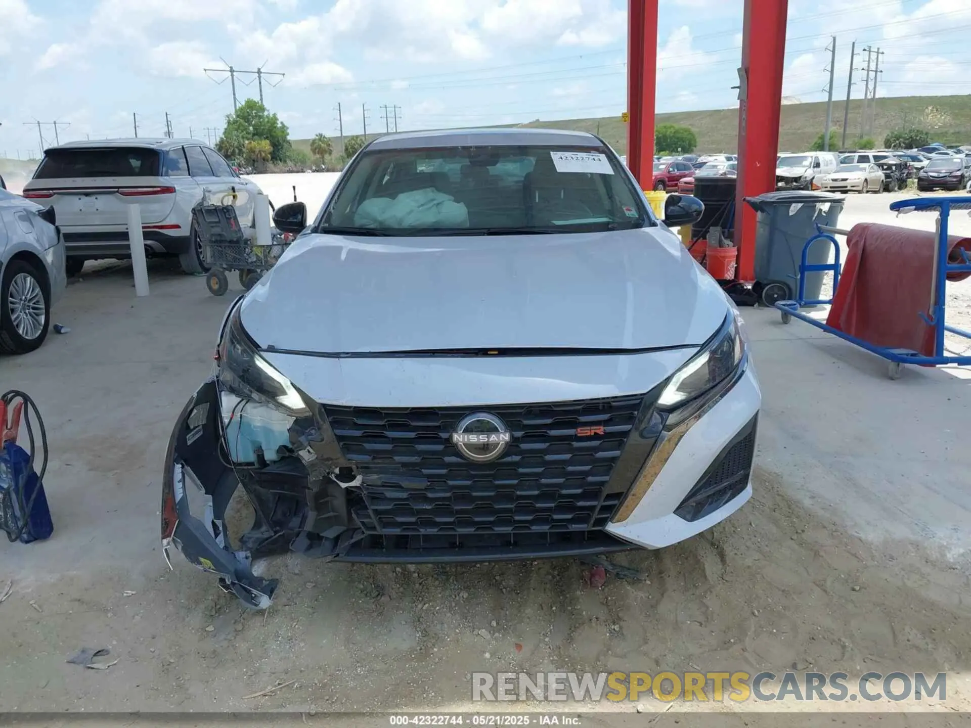 12 fotografías del automóvil dañado 1N4BL4CV2RN380575 NISSAN ALTIMA 2024
