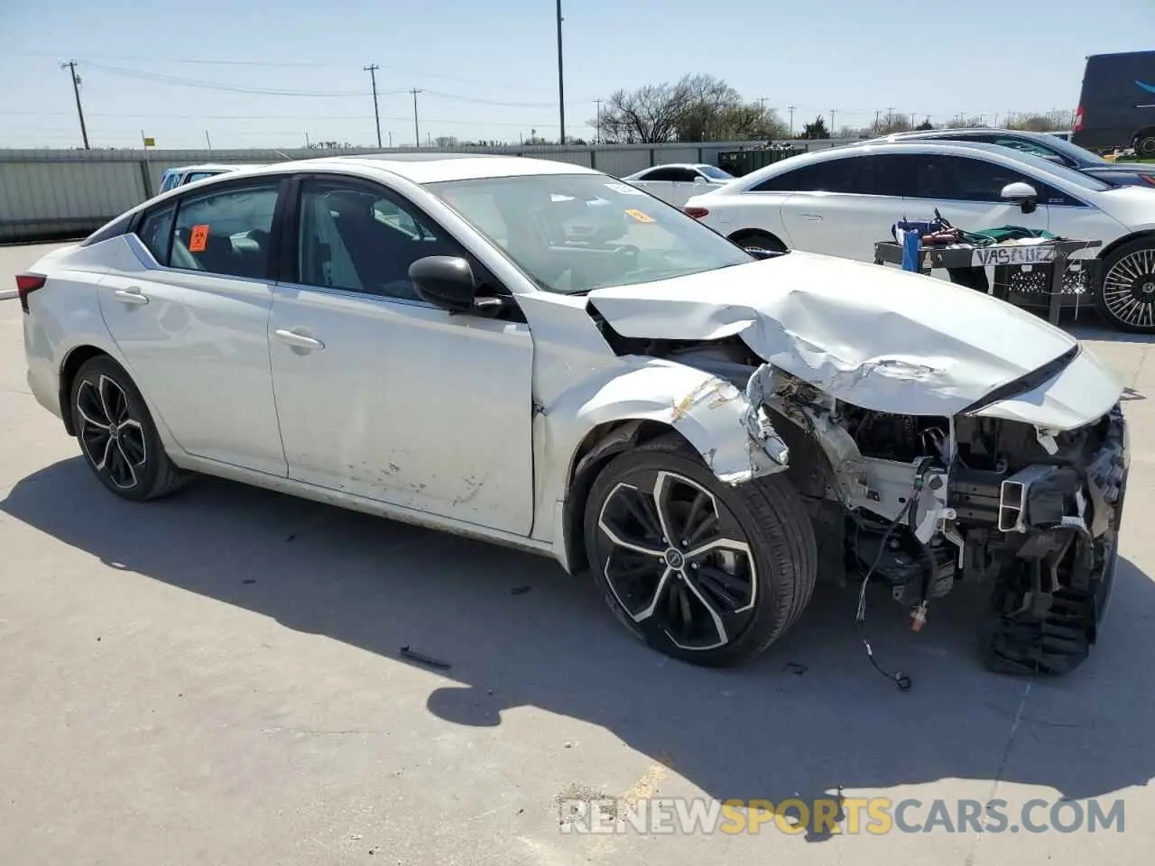 4 fotografías del automóvil dañado 1N4BL4CV3RN353370 NISSAN ALTIMA 2024