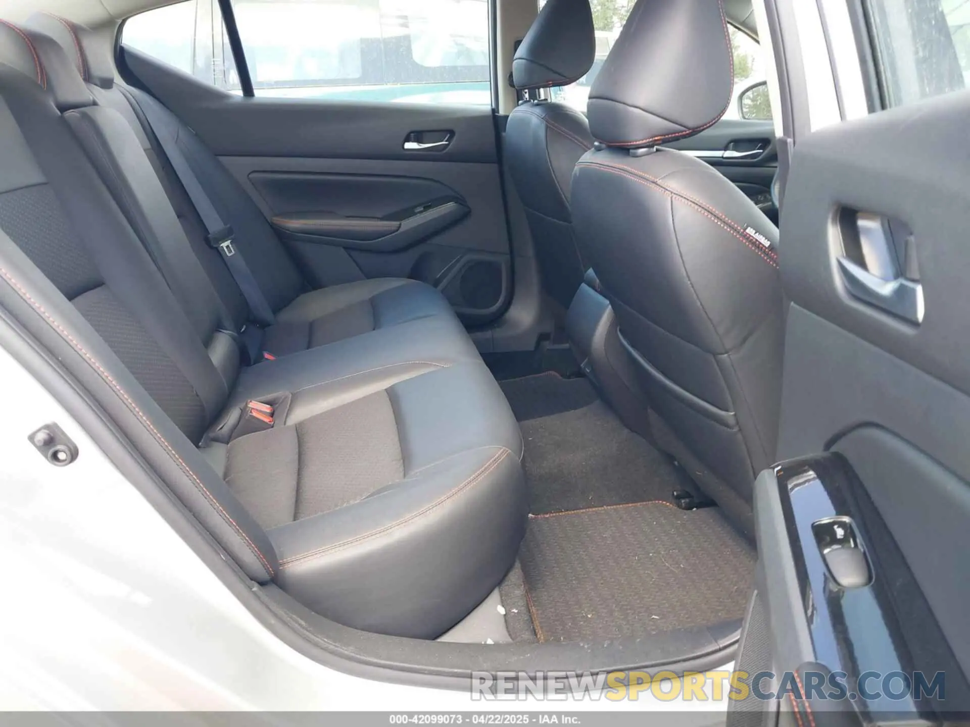 8 fotografías del automóvil dañado 1N4BL4CV3RN391018 NISSAN ALTIMA 2024