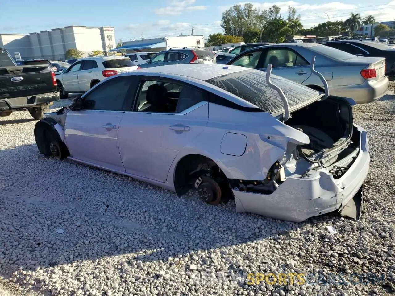 2 fotografías del automóvil dañado 1N4BL4CV4RN425287 NISSAN ALTIMA 2024