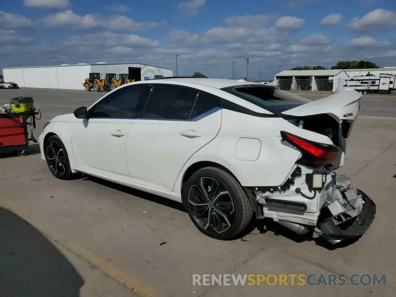 2 fotografías del automóvil dañado 1N4BL4CV5RN328003 NISSAN ALTIMA 2024