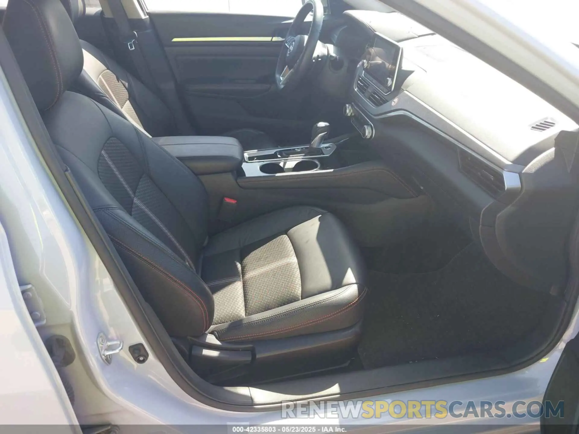 5 fotografías del automóvil dañado 1N4BL4CV5RN369697 NISSAN ALTIMA 2024