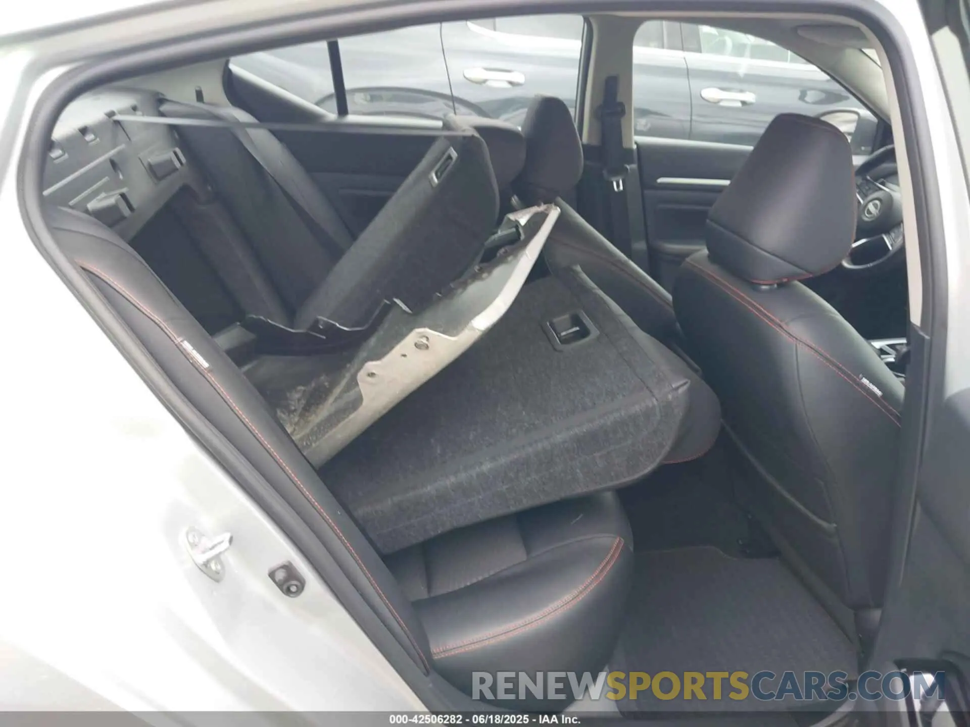 8 fotografías del automóvil dañado 1N4BL4CV5RN430126 NISSAN ALTIMA 2024