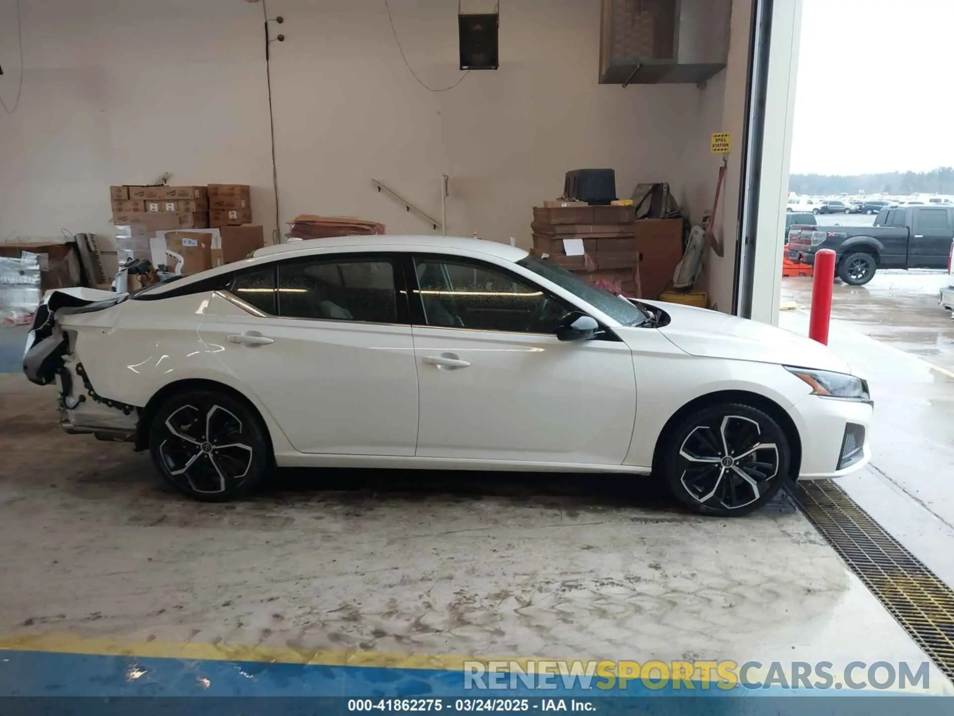 14 fotografías del automóvil dañado 1N4BL4CV6RN371958 NISSAN ALTIMA 2024
