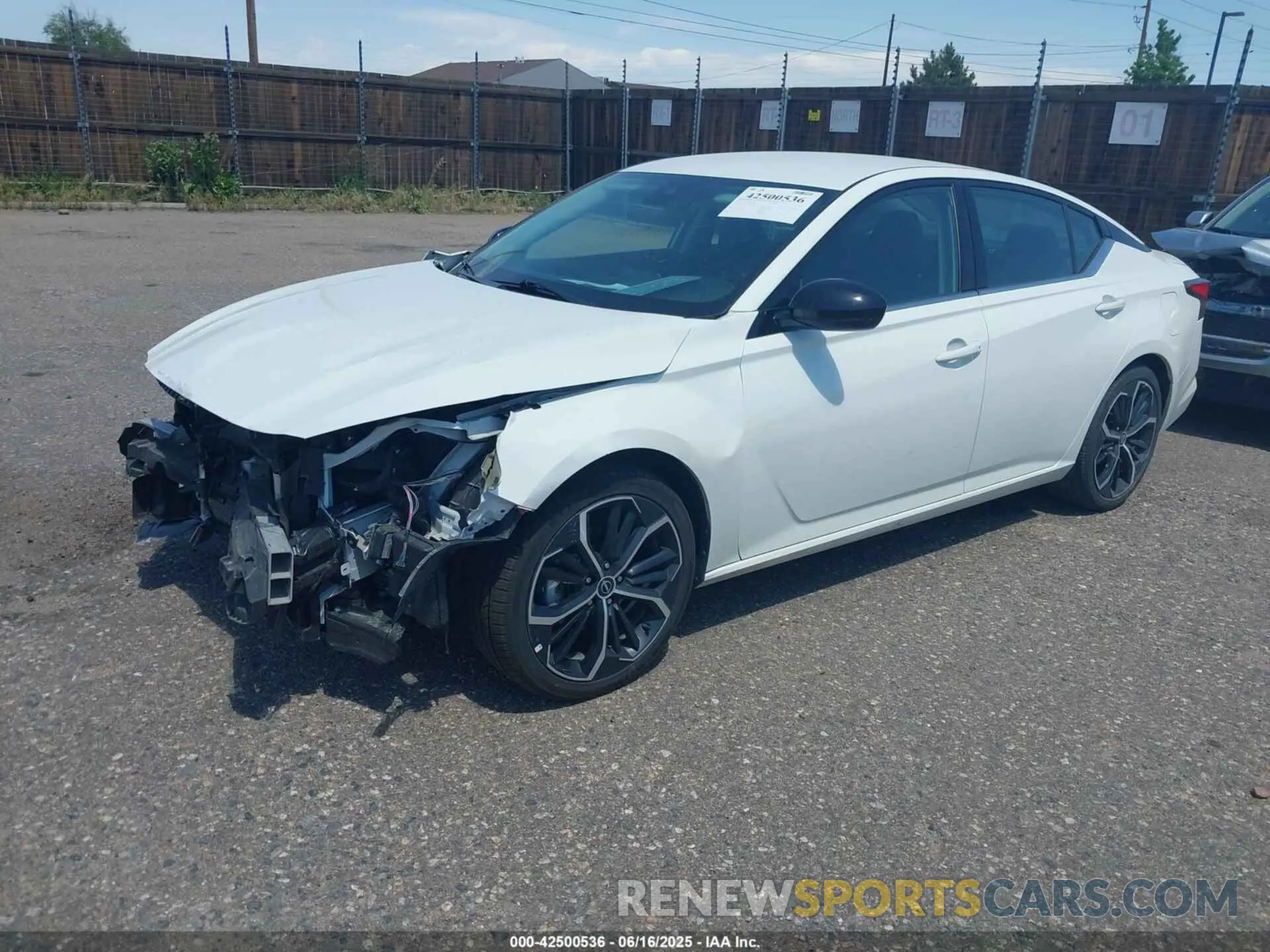 2 fotografías del automóvil dañado 1N4BL4CV6RN381342 NISSAN ALTIMA 2024