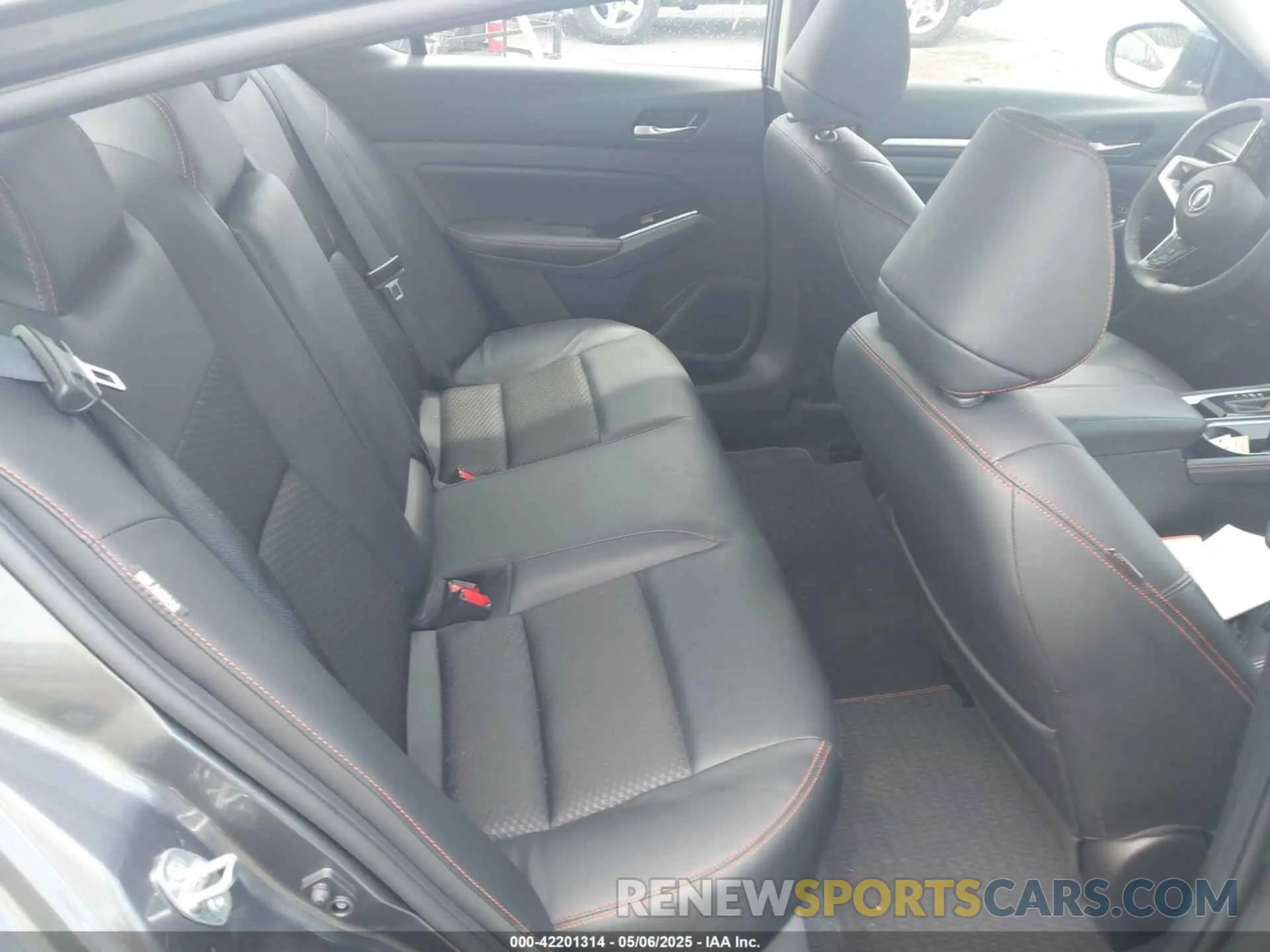 8 fotografías del automóvil dañado 1N4BL4CV7RN432413 NISSAN ALTIMA 2024