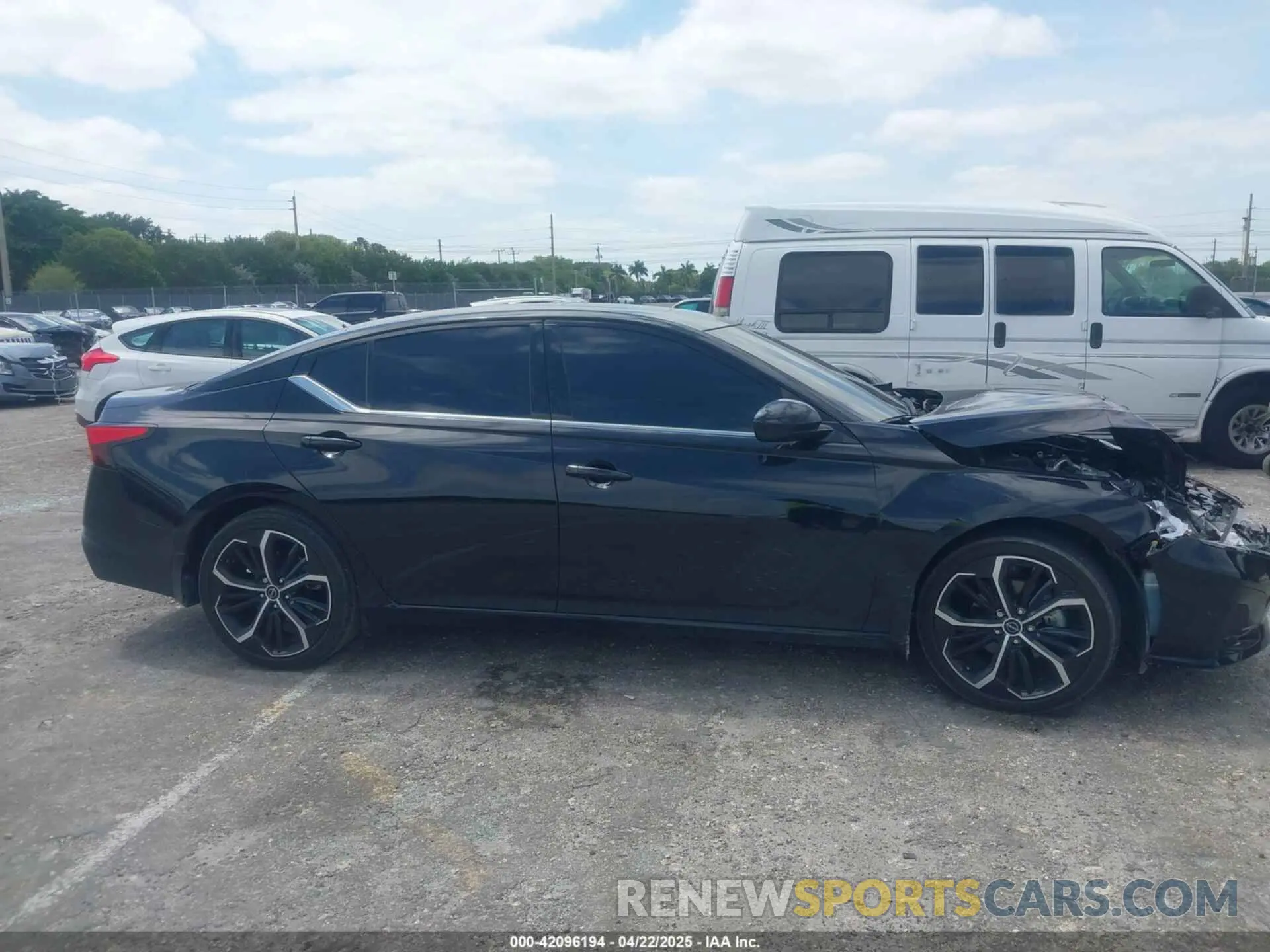 14 fotografías del automóvil dañado 1N4BL4CV8RN312278 NISSAN ALTIMA 2024