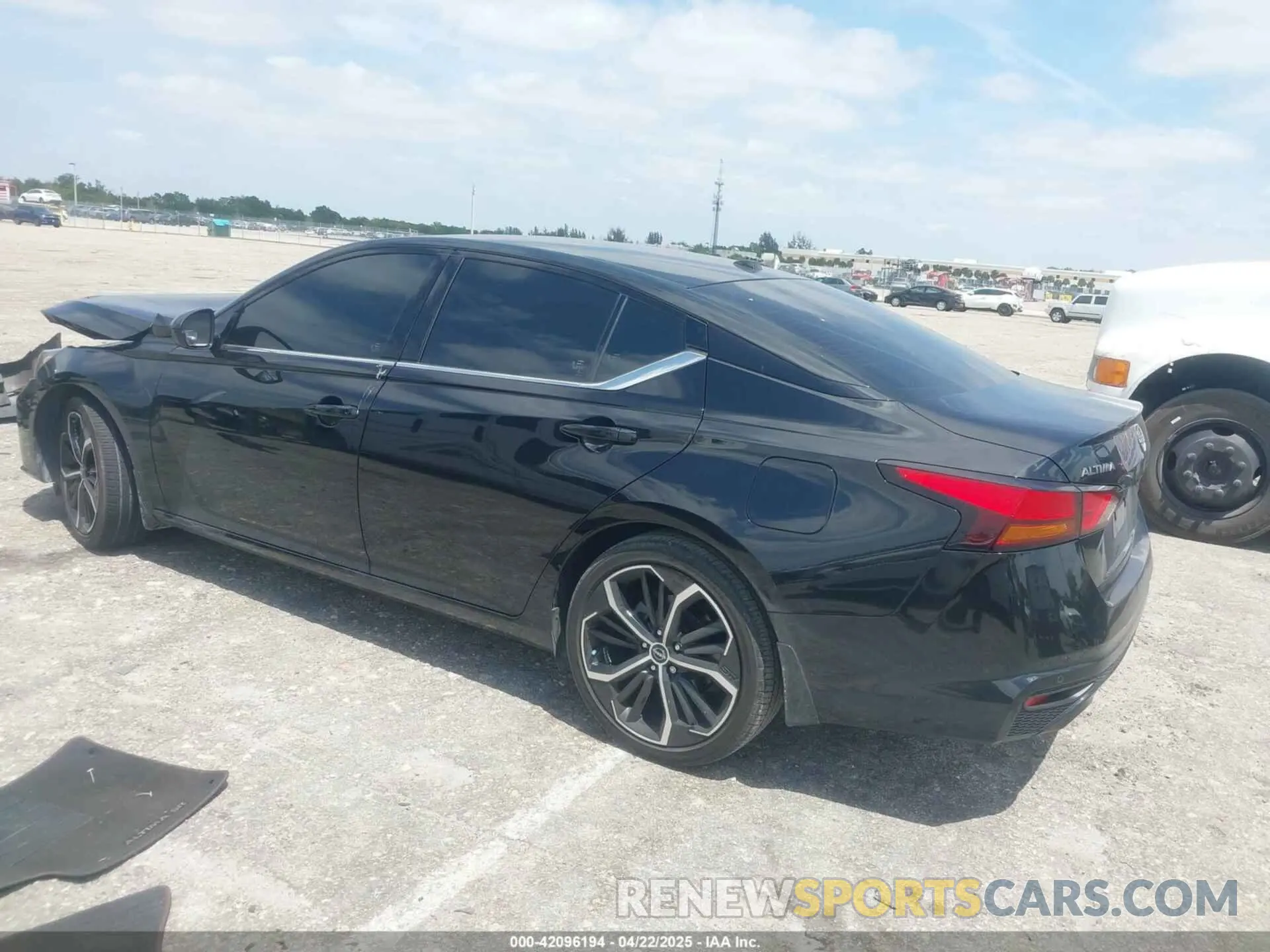 3 fotografías del automóvil dañado 1N4BL4CV8RN312278 NISSAN ALTIMA 2024